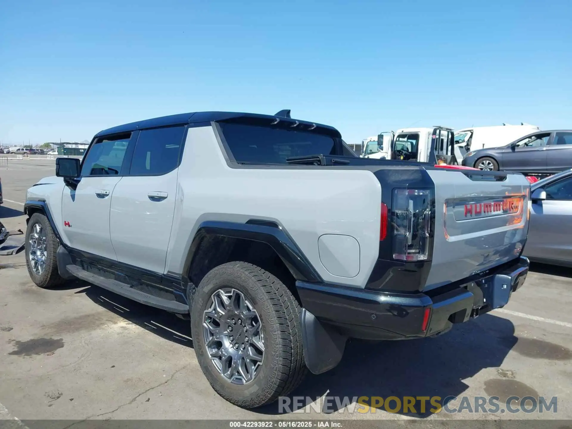 3 Photograph of a damaged car 1GT40DDB4SU112154 GMC HUMMER EV PICKUP 2025