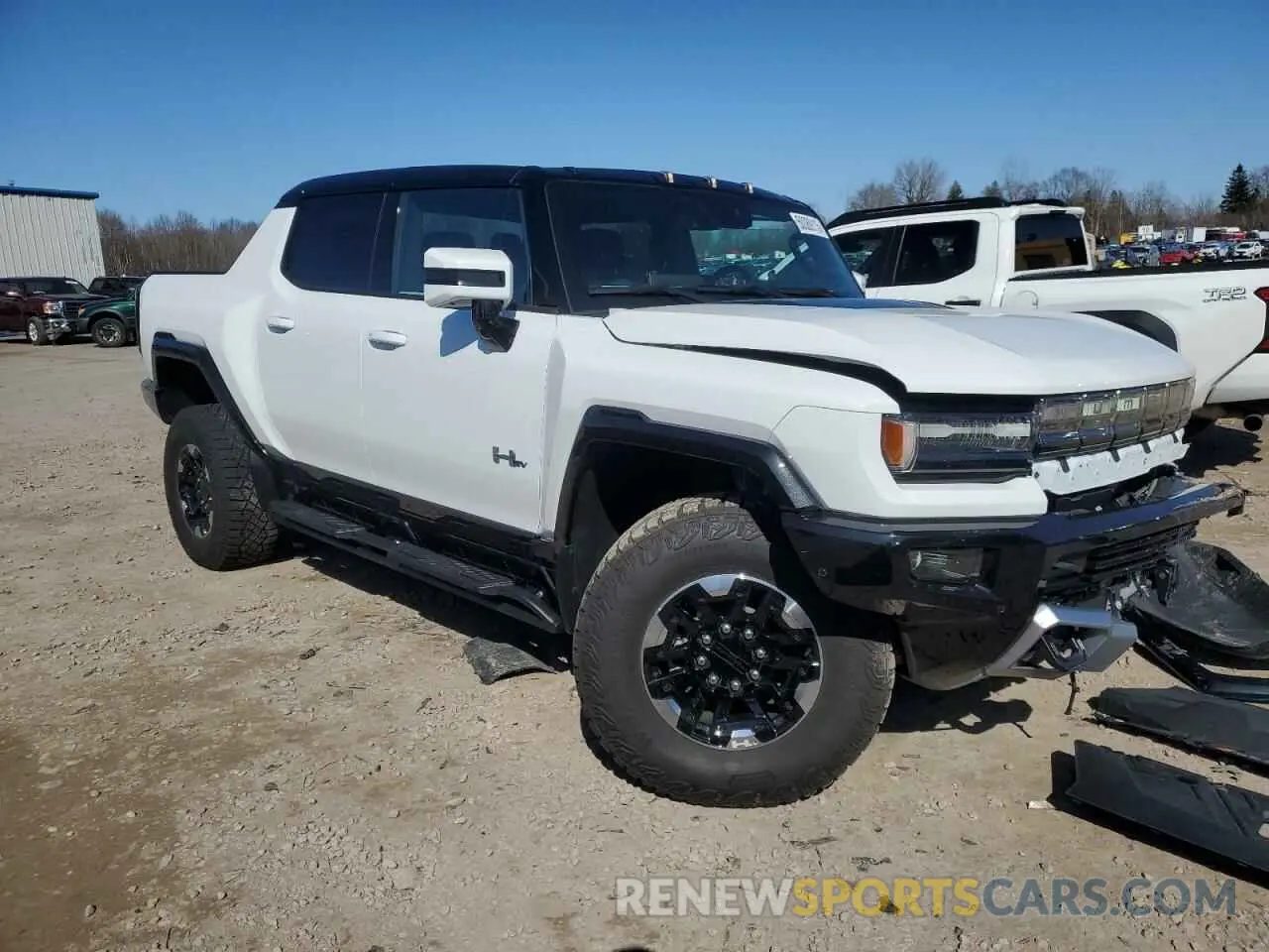 4 Фотография поврежденного автомобиля 1GT40FDAXNU100033 GMC HUMMER PIC 2022