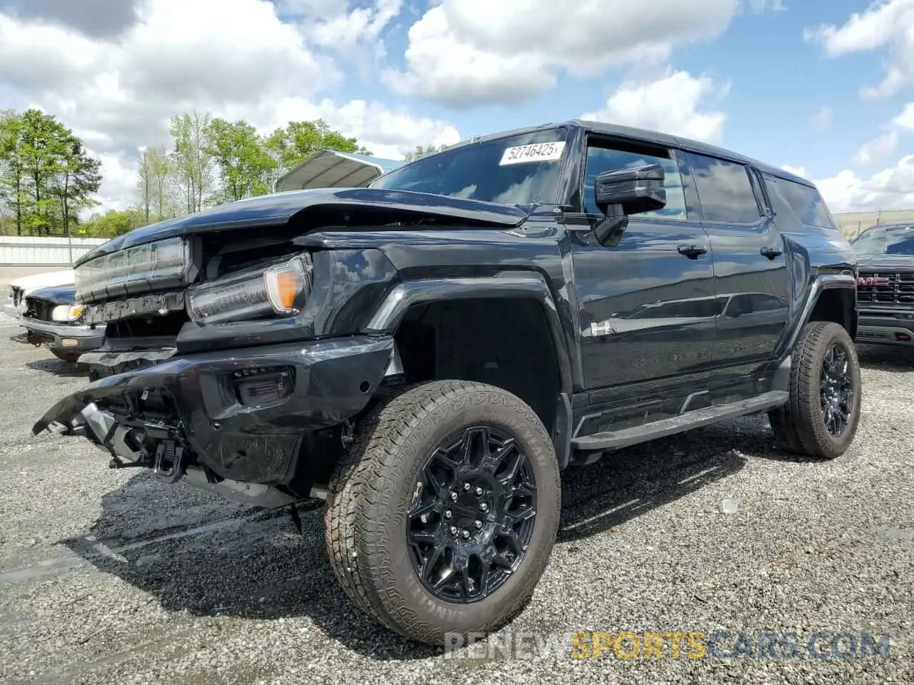1 Photograph of a damaged car 1GKB0NDE0RU109550 GMC HUMMER SUV 2024