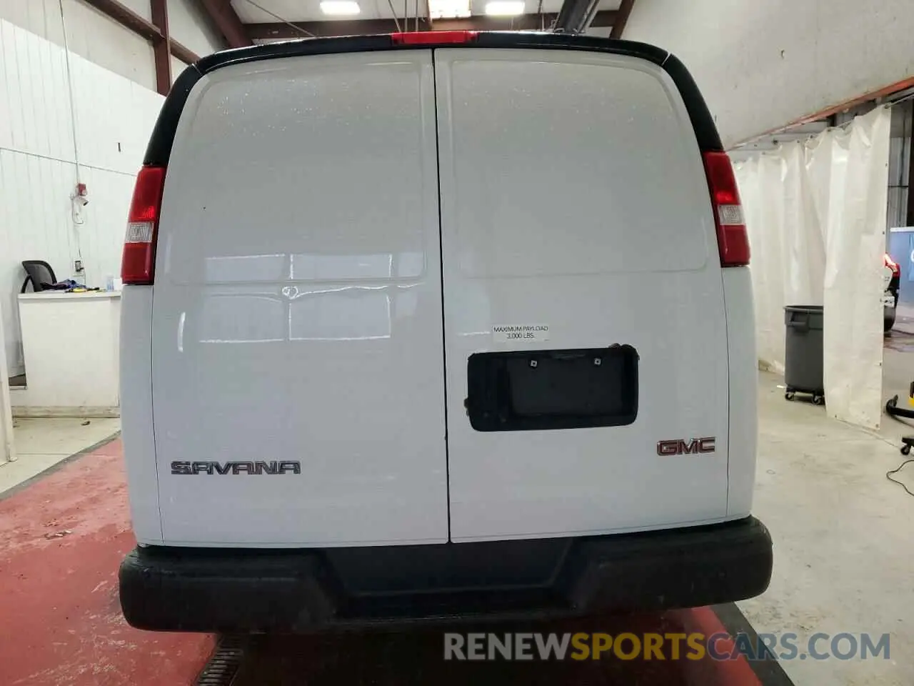 6 Фотография поврежденного автомобиля 1GTW7BFP4L1263712 GMC SAVANA 2020