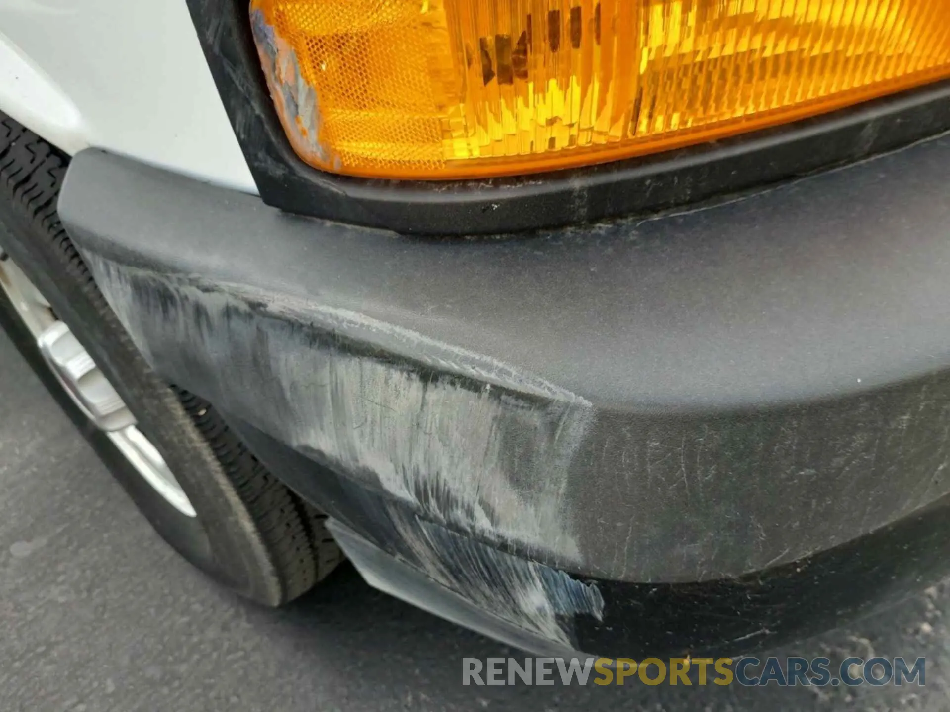 19 Photograph of a damaged car 1GD07RF79M1166923 GMC SAVANA 2021