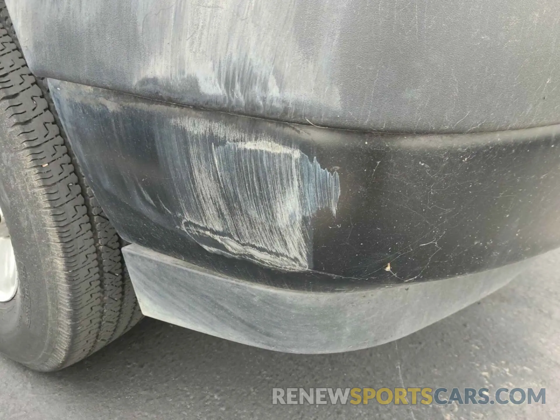 8 Photograph of a damaged car 1GD07RF79M1166923 GMC SAVANA 2021