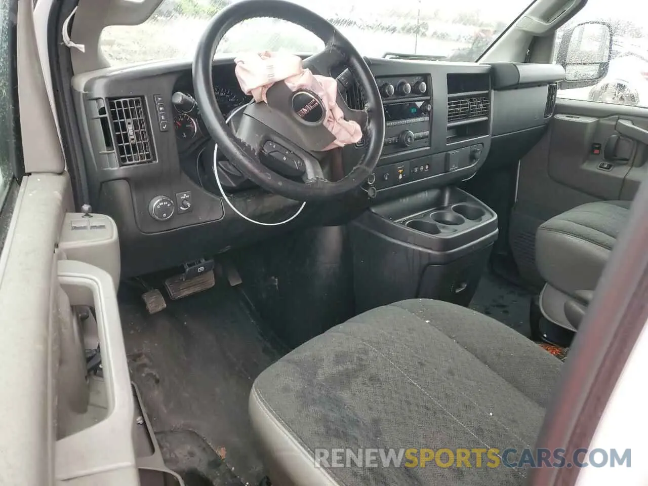 8 Фотография поврежденного автомобиля 1GTW7AFP8N1147653 GMC SAVANA 2022