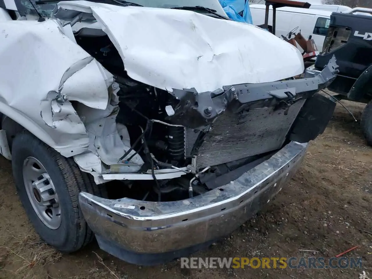 9 Photograph of a damaged car 1GD07RF71P1194316 GMC SAVANA 2023
