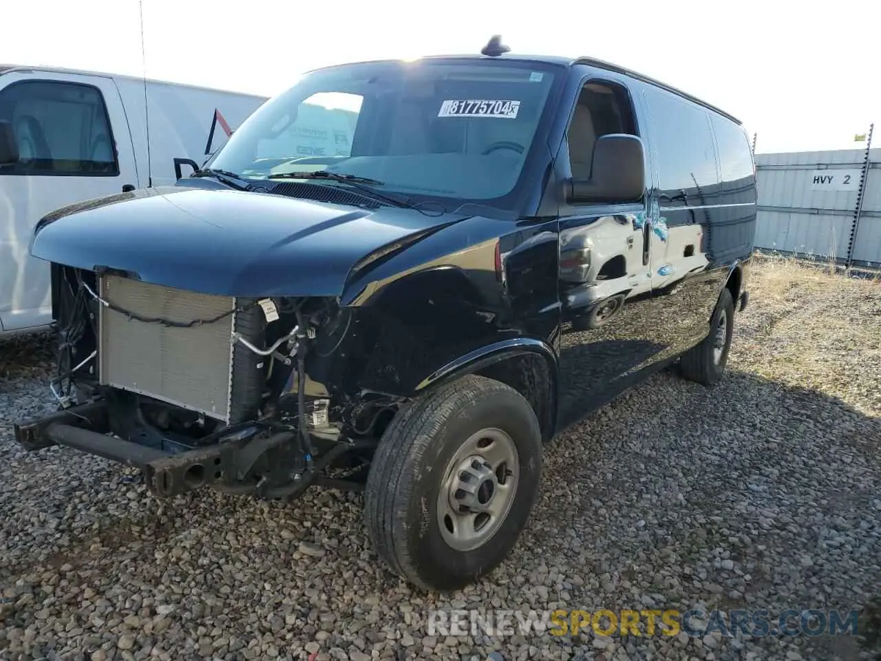 1 Фотография поврежденного автомобиля 1GTW7AFPXP1100238 GMC SAVANA 2023