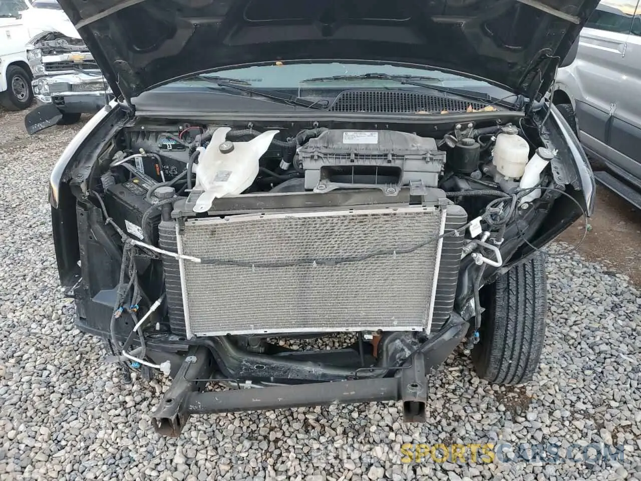 12 Фотография поврежденного автомобиля 1GTW7AFPXP1100238 GMC SAVANA 2023