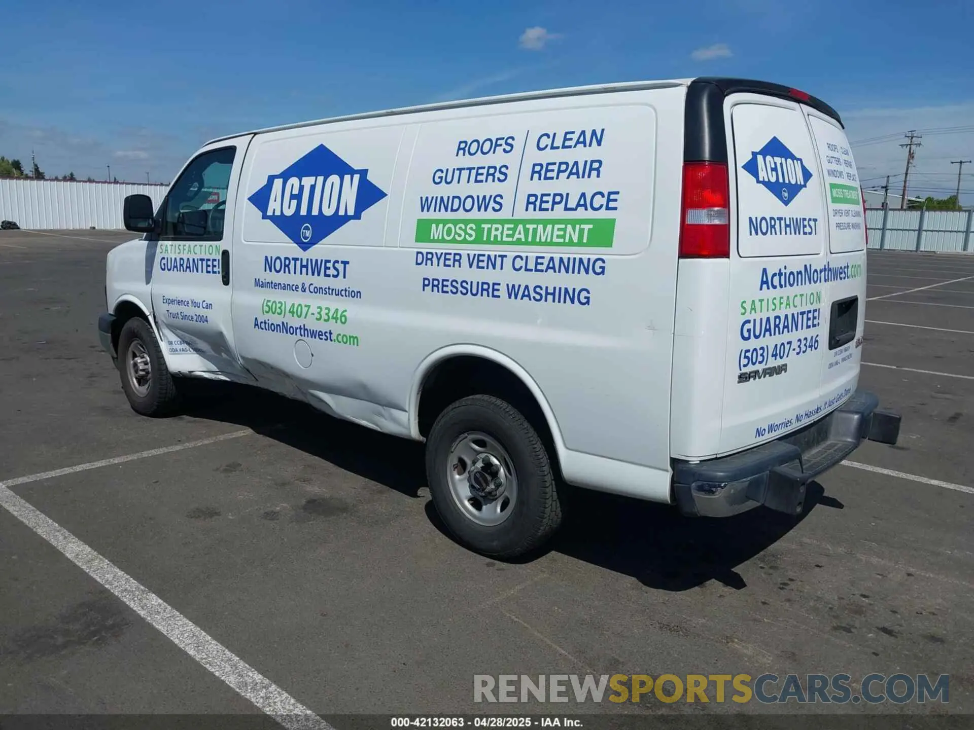 3 Photograph of a damaged car 1GTW7AFG4K1347442 GMC SAVANA 2500 2019