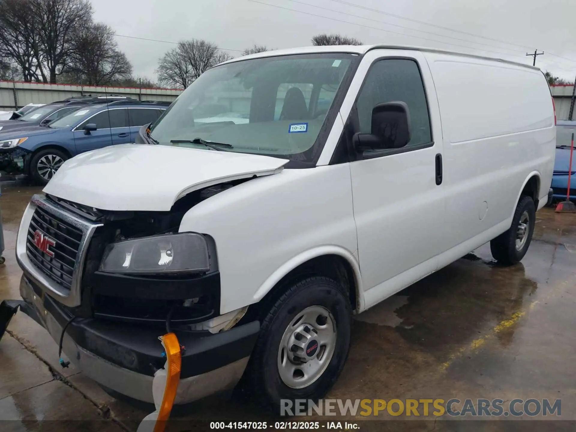 2 Photograph of a damaged car 1GTW7AFGXK1220517 GMC SAVANA 2500 2019