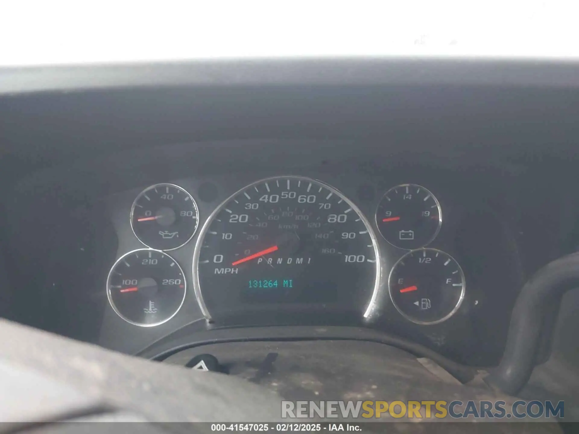7 Photograph of a damaged car 1GTW7AFGXK1220517 GMC SAVANA 2500 2019