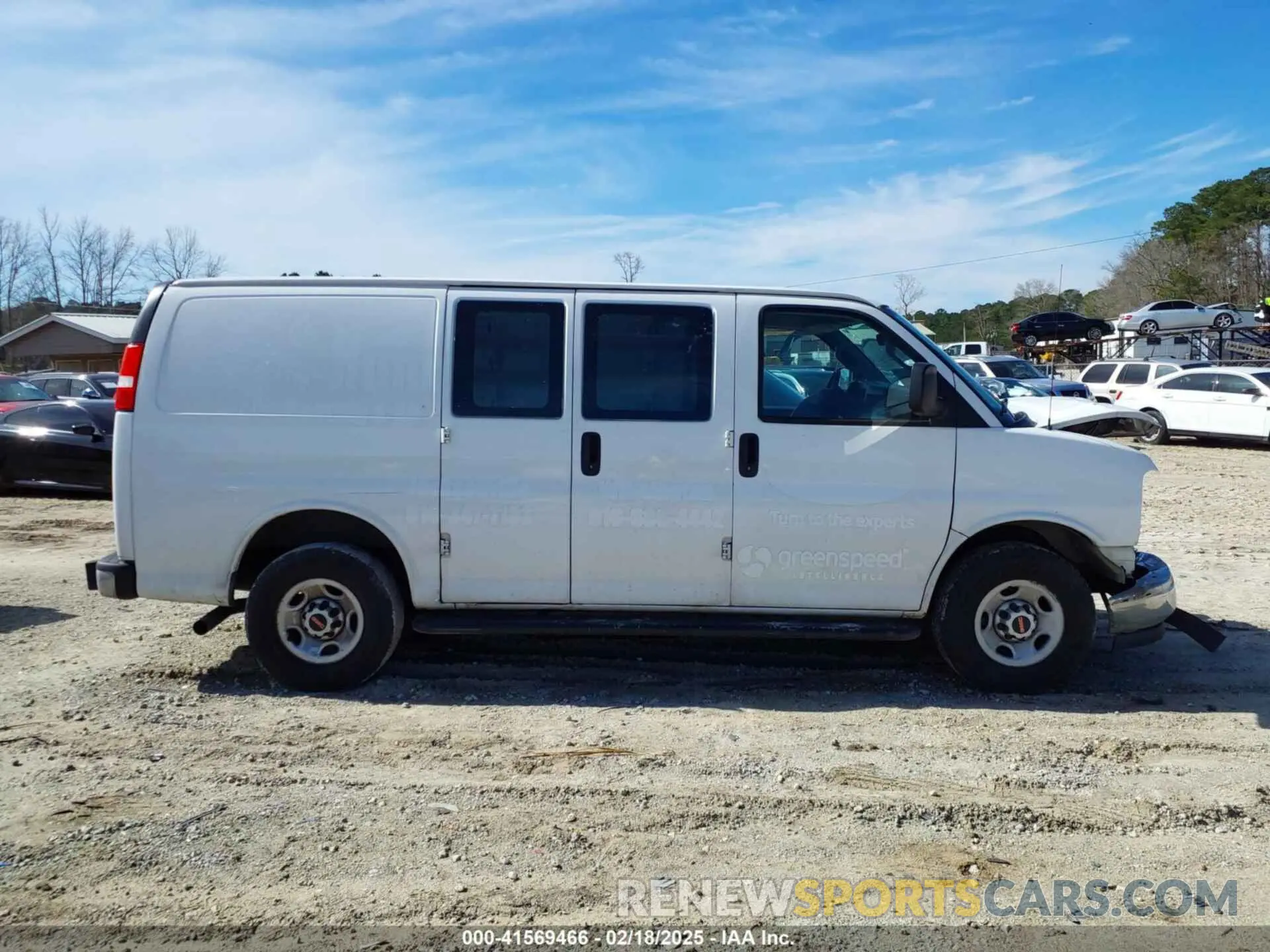 13 Фотография поврежденного автомобиля 1GTW7AFG8L1198129 GMC SAVANA CARGO 2020