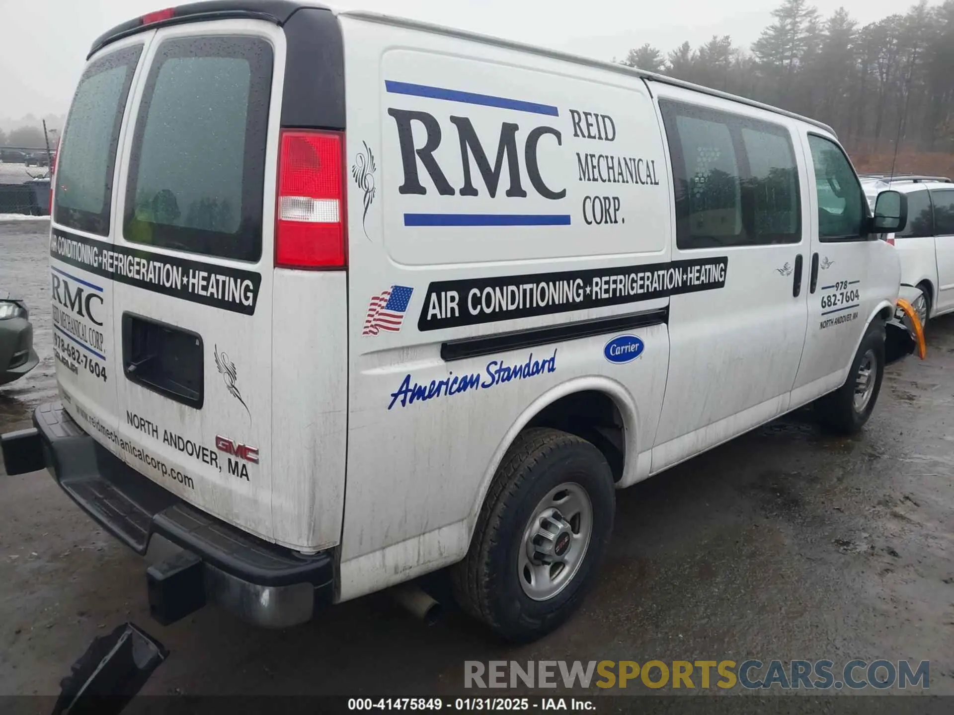 4 Photograph of a damaged car 1GTW7AFP5M1213087 GMC SAVANA CARGO 2021