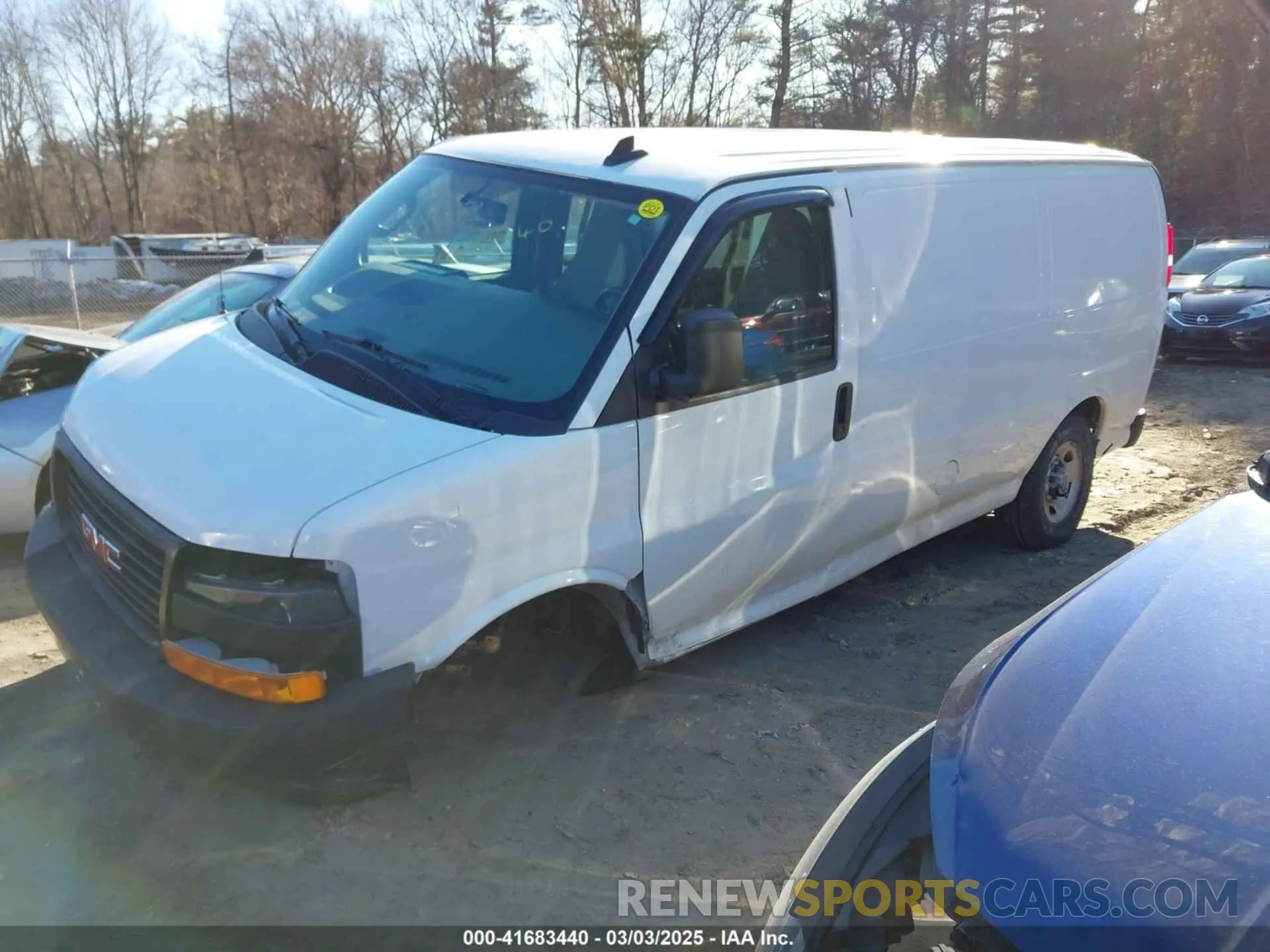 2 Фотография поврежденного автомобиля 1GTW7AFP0N1269830 GMC SAVANA CARGO 2022