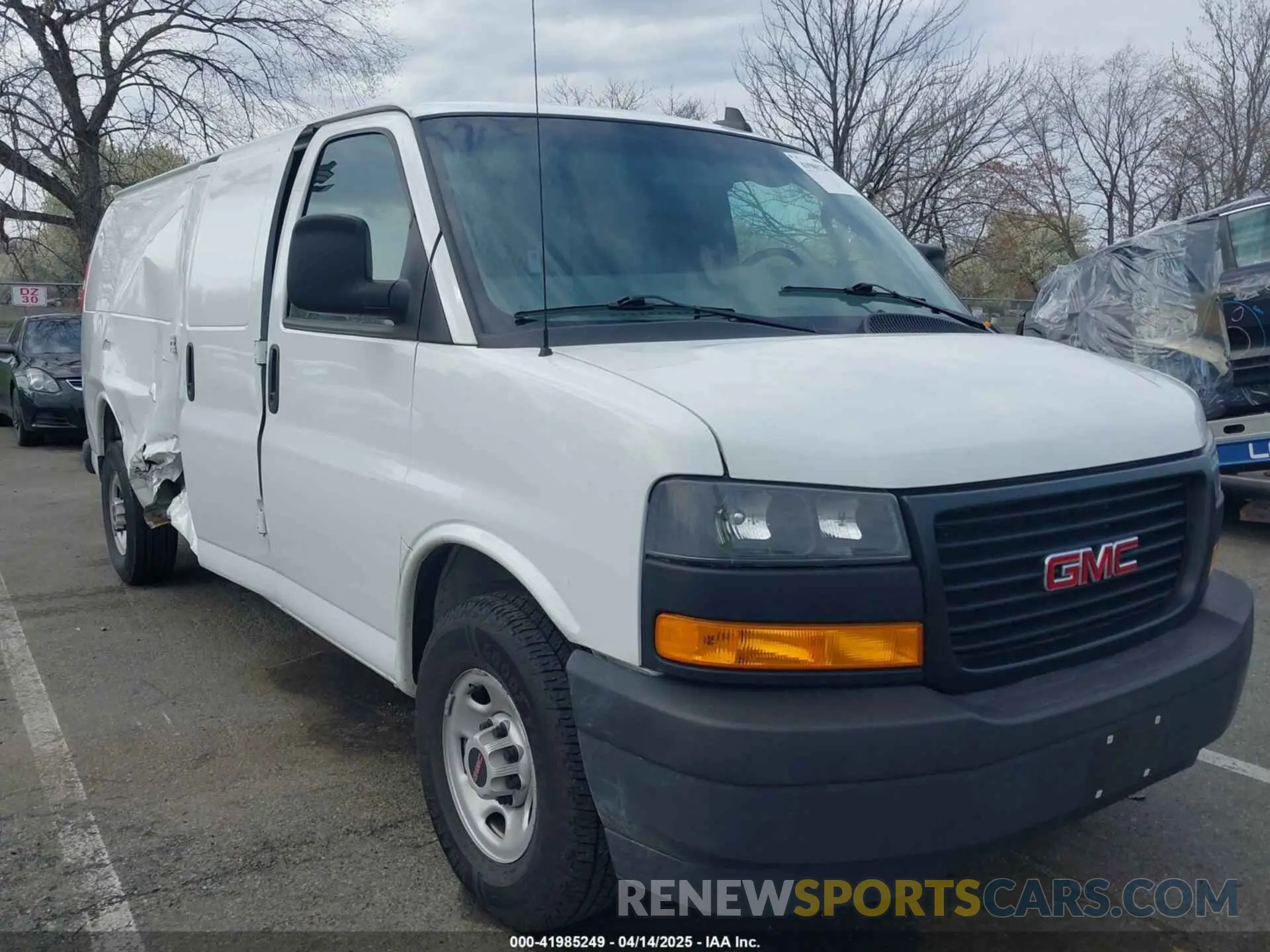 1 Photograph of a damaged car 1GTZ7HF75N1207555 GMC SAVANA CARGO 2022