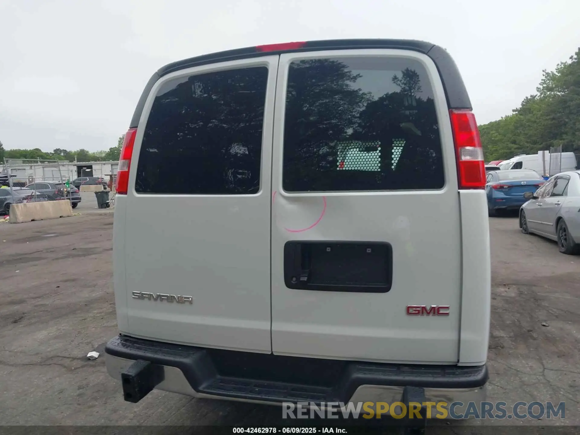 16 Photograph of a damaged car 1GTW7AFP8R1181159 GMC SAVANA CARGO 2024