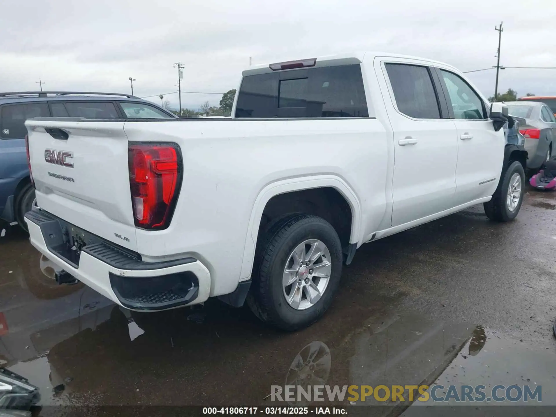 4 Photograph of a damaged car 1GTP8BED5KZ364377 GMC SIERRA 1500 2019