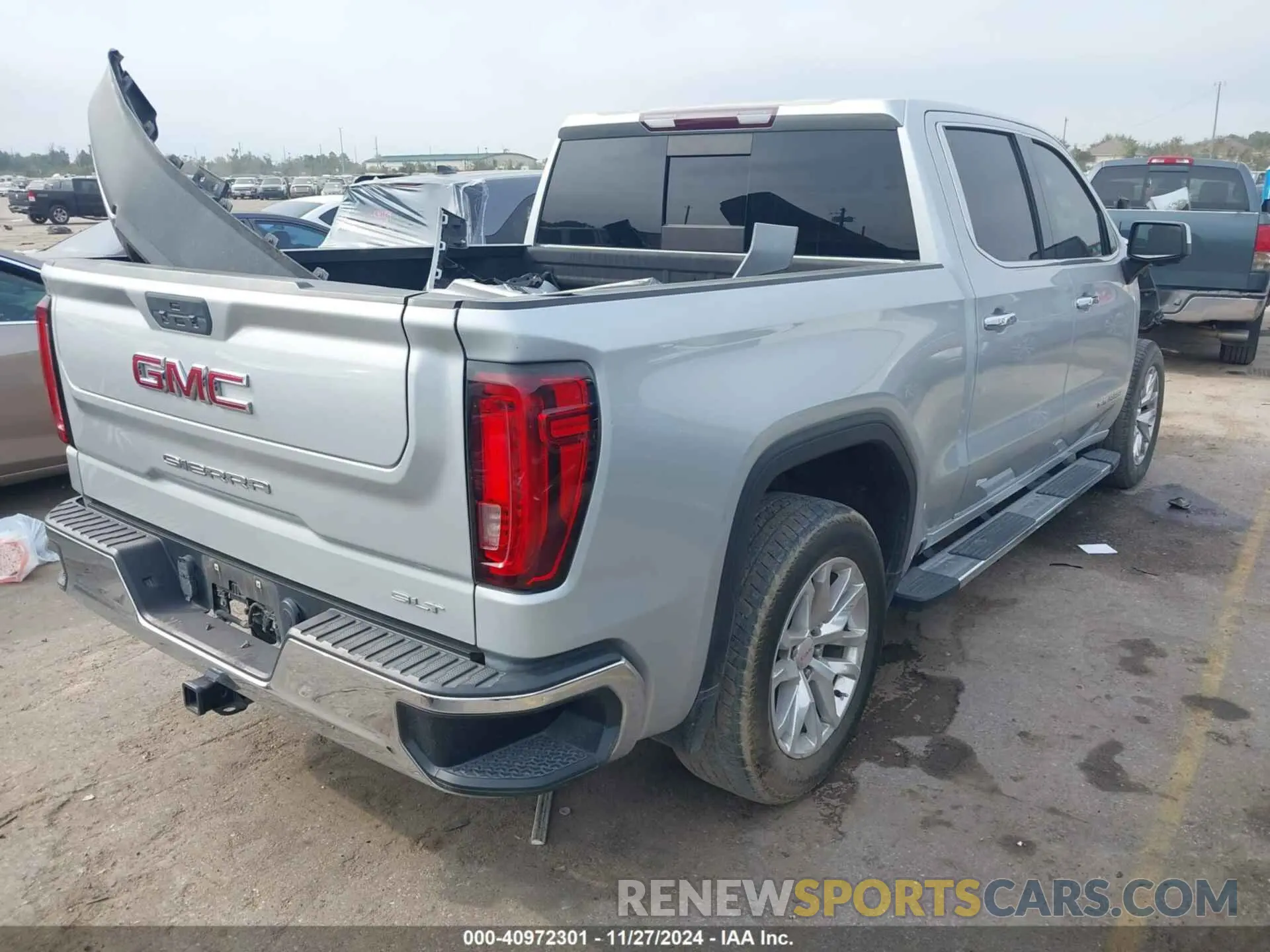4 Photograph of a damaged car 1GTP8DED1KZ116381 GMC SIERRA 1500 2019