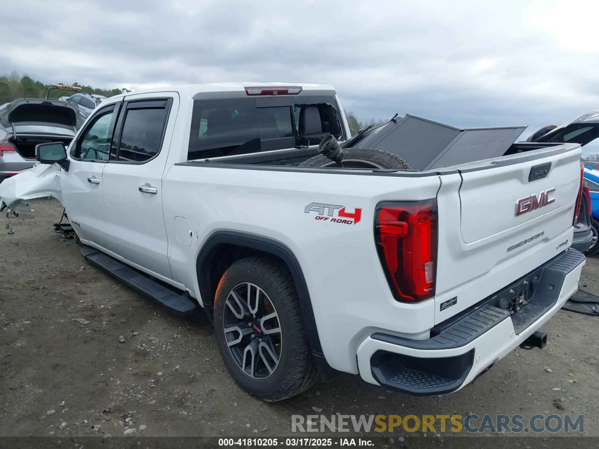 3 Photograph of a damaged car 1GTP9EED8KZ356949 GMC SIERRA 1500 2019