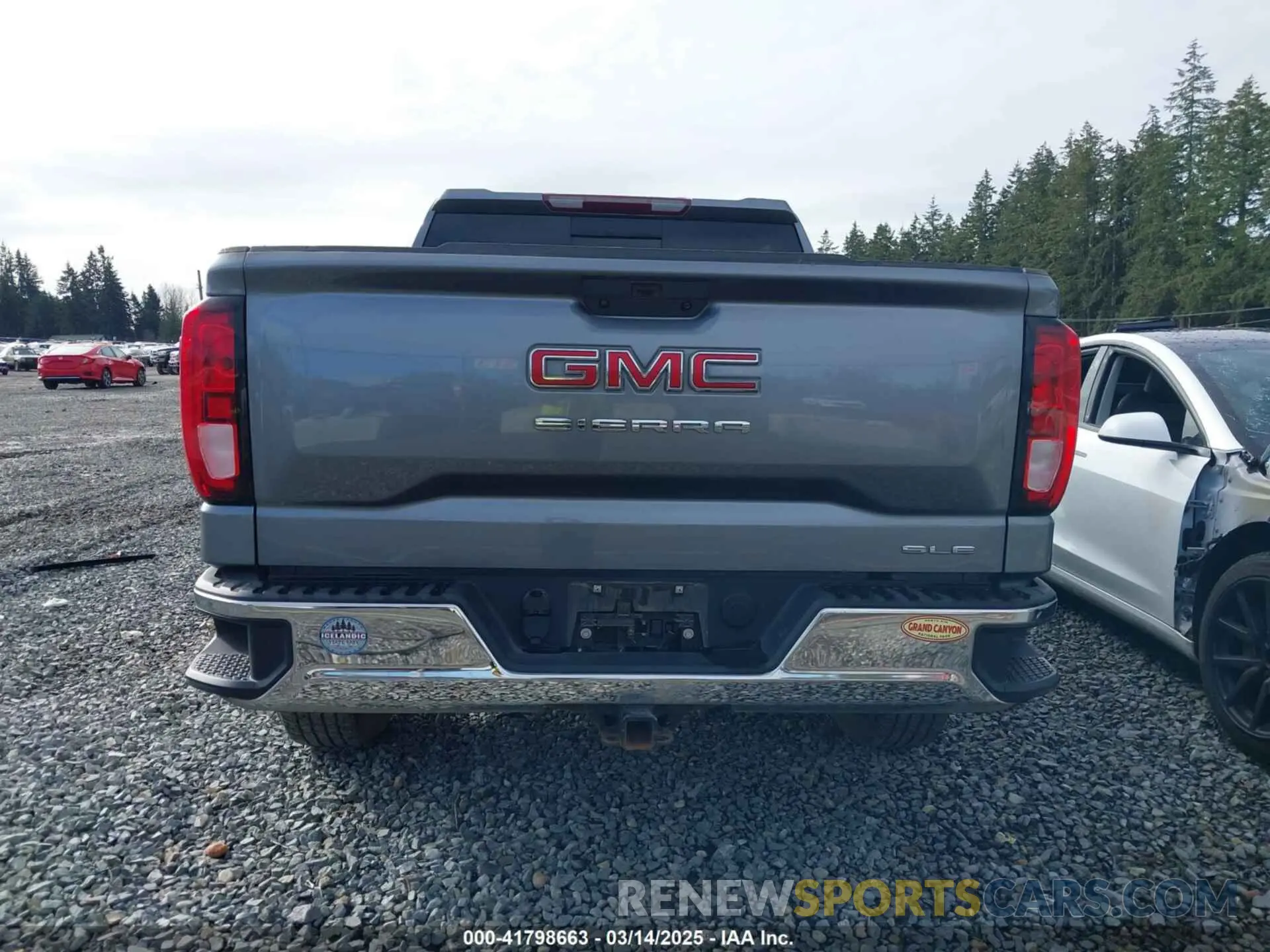 16 Photograph of a damaged car 1GTU9BED7KZ315875 GMC SIERRA 1500 2019