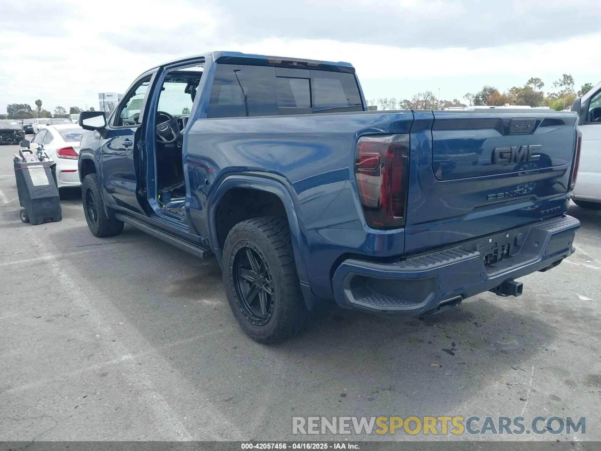 3 Фотография поврежденного автомобиля 1GTU9FEL5KZ359761 GMC SIERRA 1500 2019