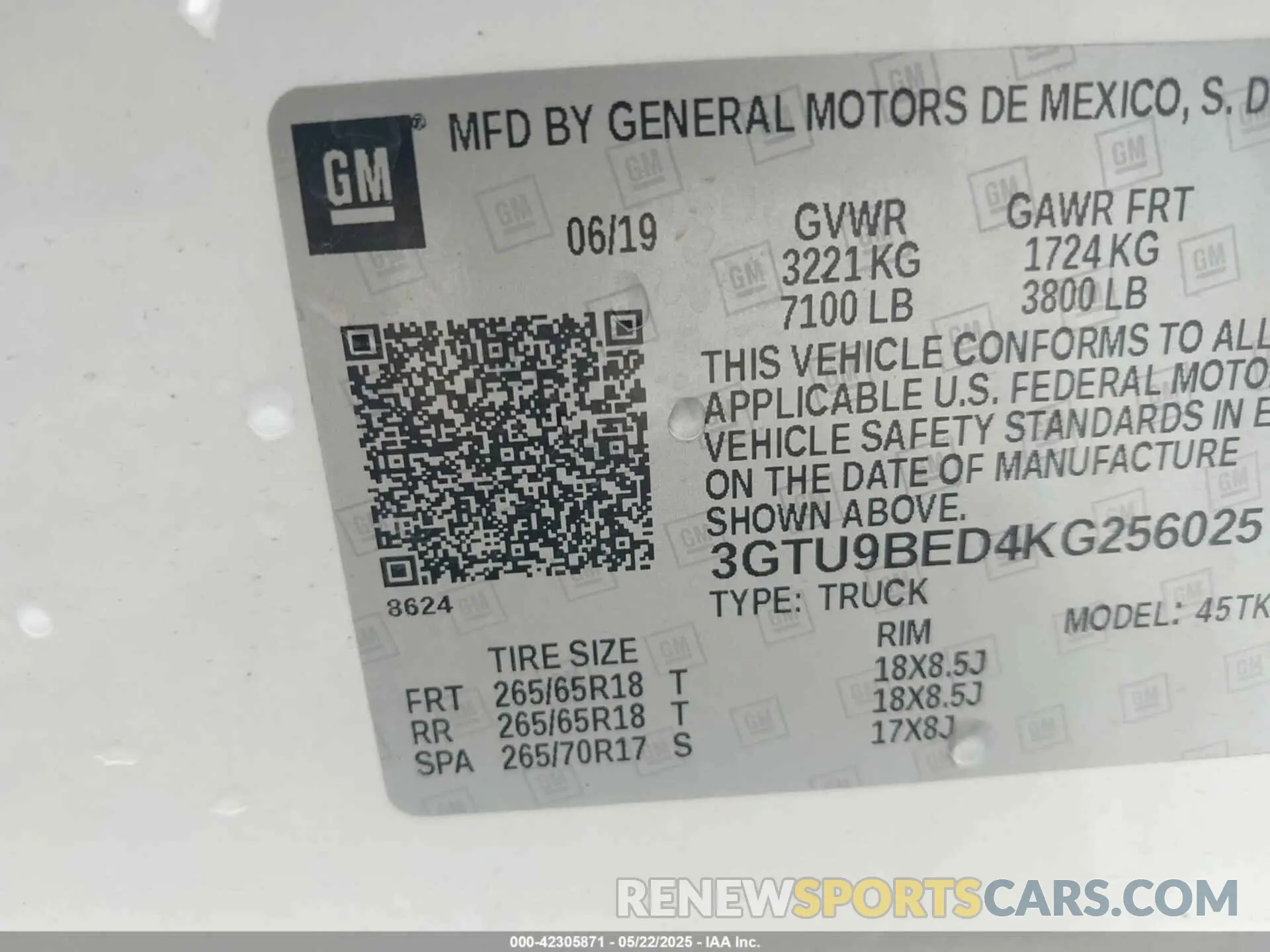 9 Photograph of a damaged car 3GTU9BED4KG256025 GMC SIERRA 1500 2019