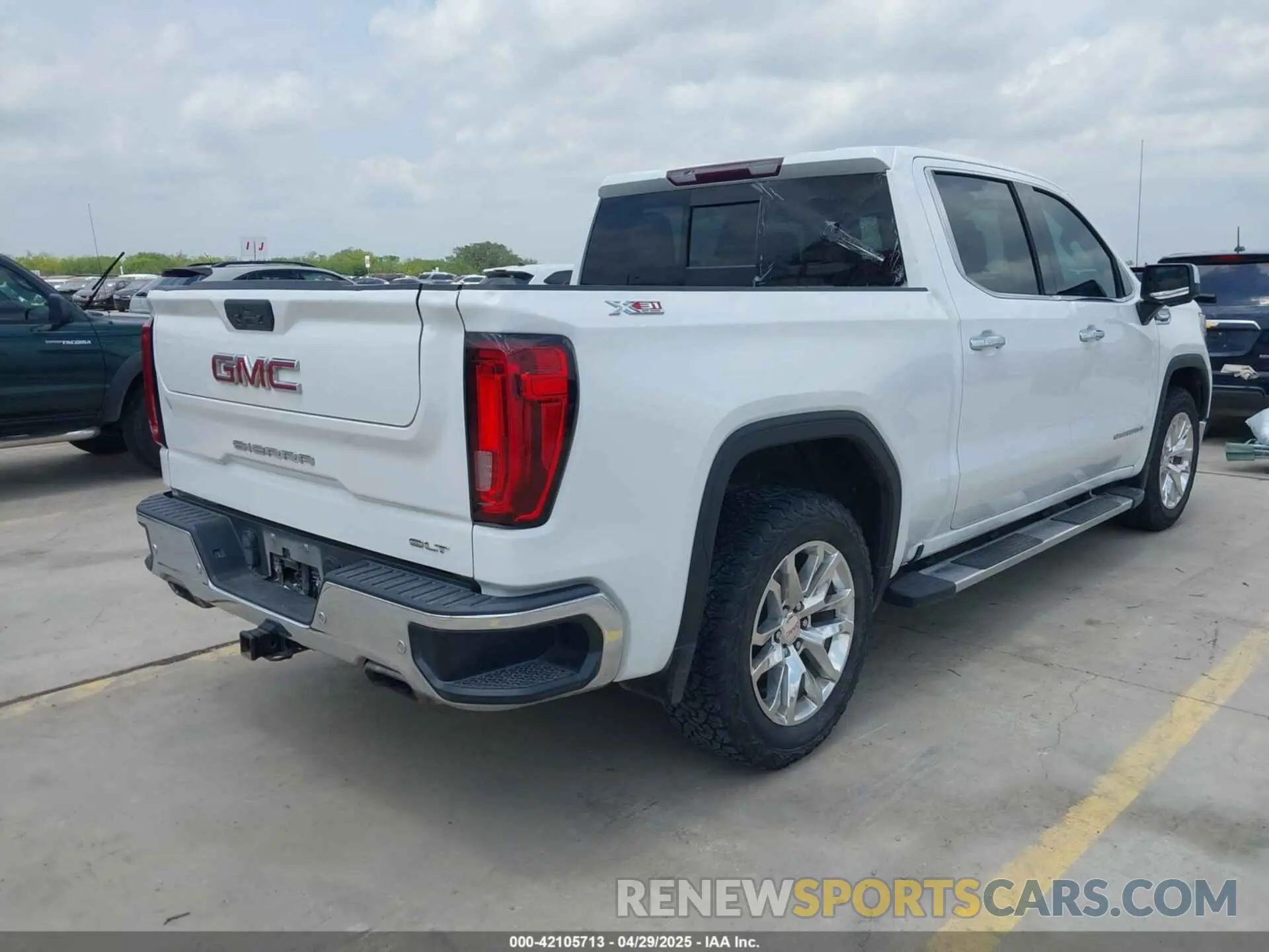 4 Photograph of a damaged car 3GTU9DED4KG197425 GMC SIERRA 1500 2019