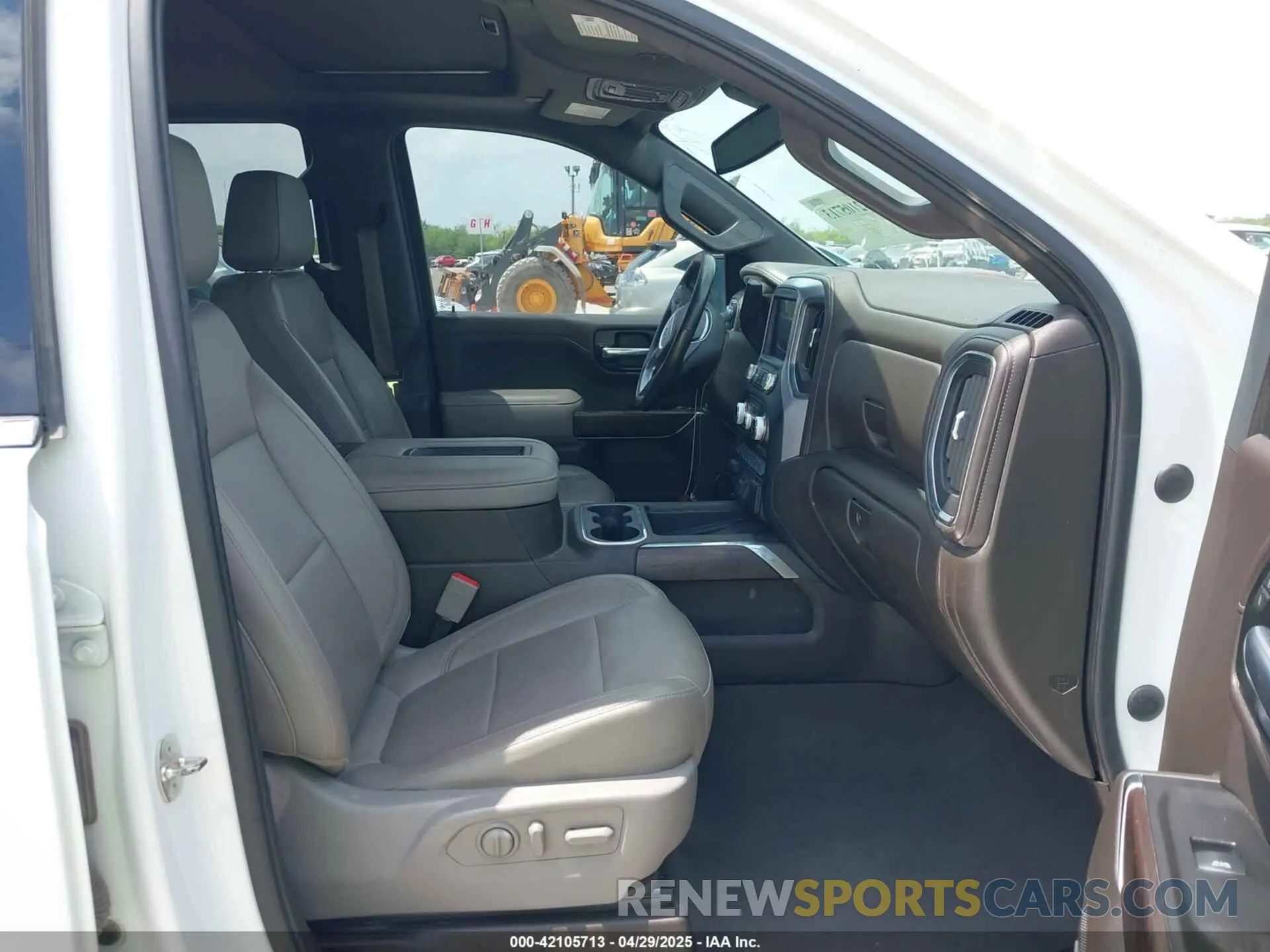 5 Photograph of a damaged car 3GTU9DED4KG197425 GMC SIERRA 1500 2019