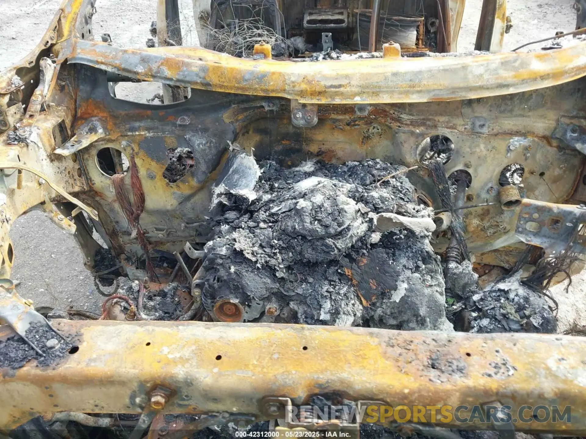 10 Photograph of a damaged car 3GTU9DED7KG247993 GMC SIERRA 1500 2019