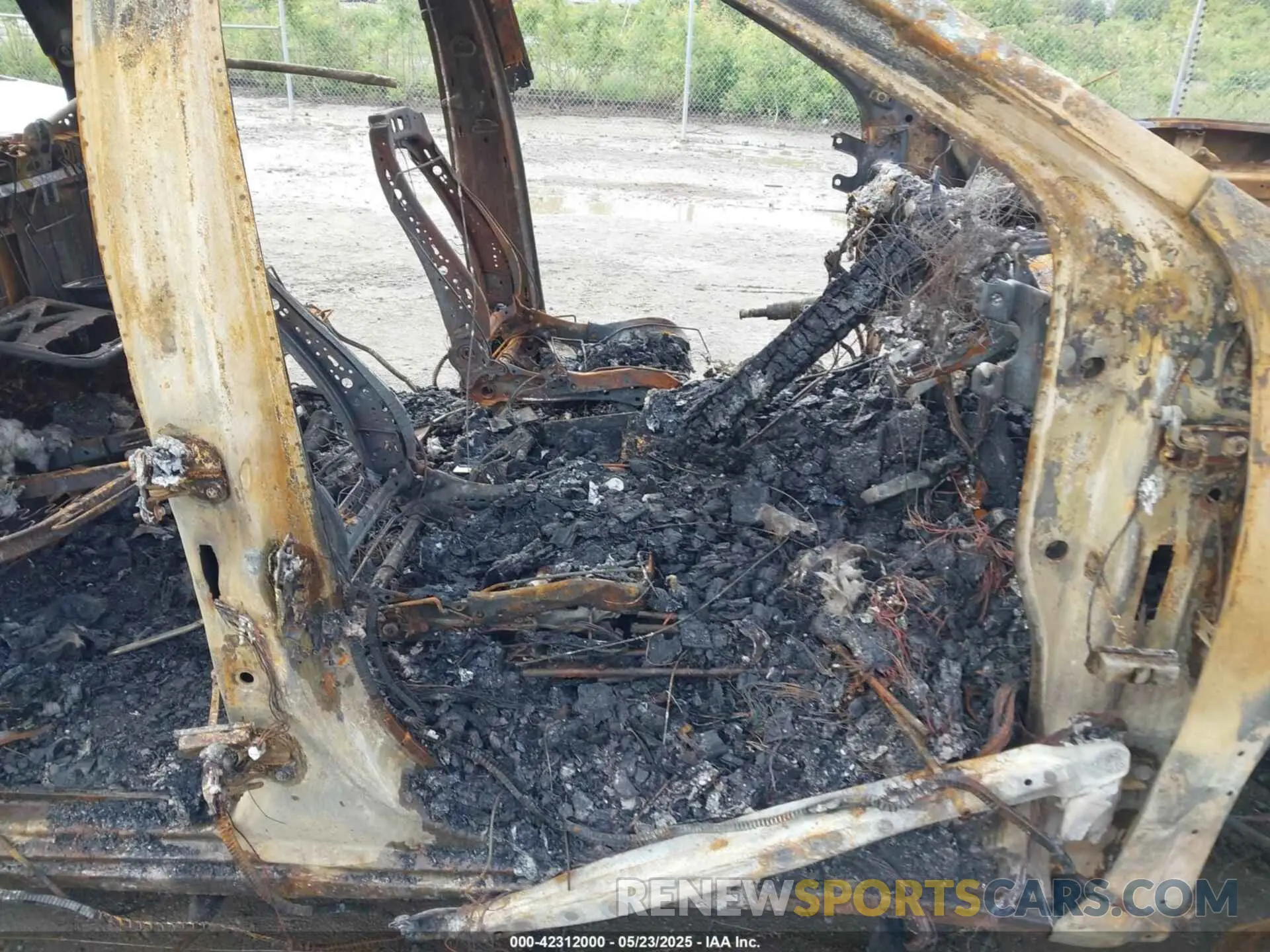 5 Photograph of a damaged car 3GTU9DED7KG247993 GMC SIERRA 1500 2019