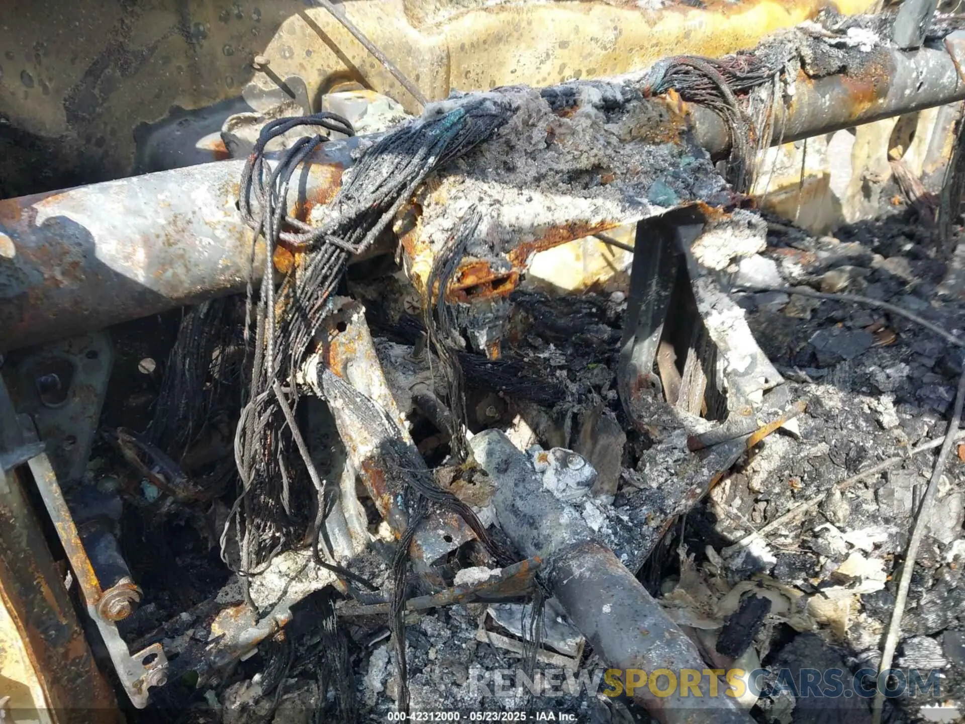 7 Photograph of a damaged car 3GTU9DED7KG247993 GMC SIERRA 1500 2019