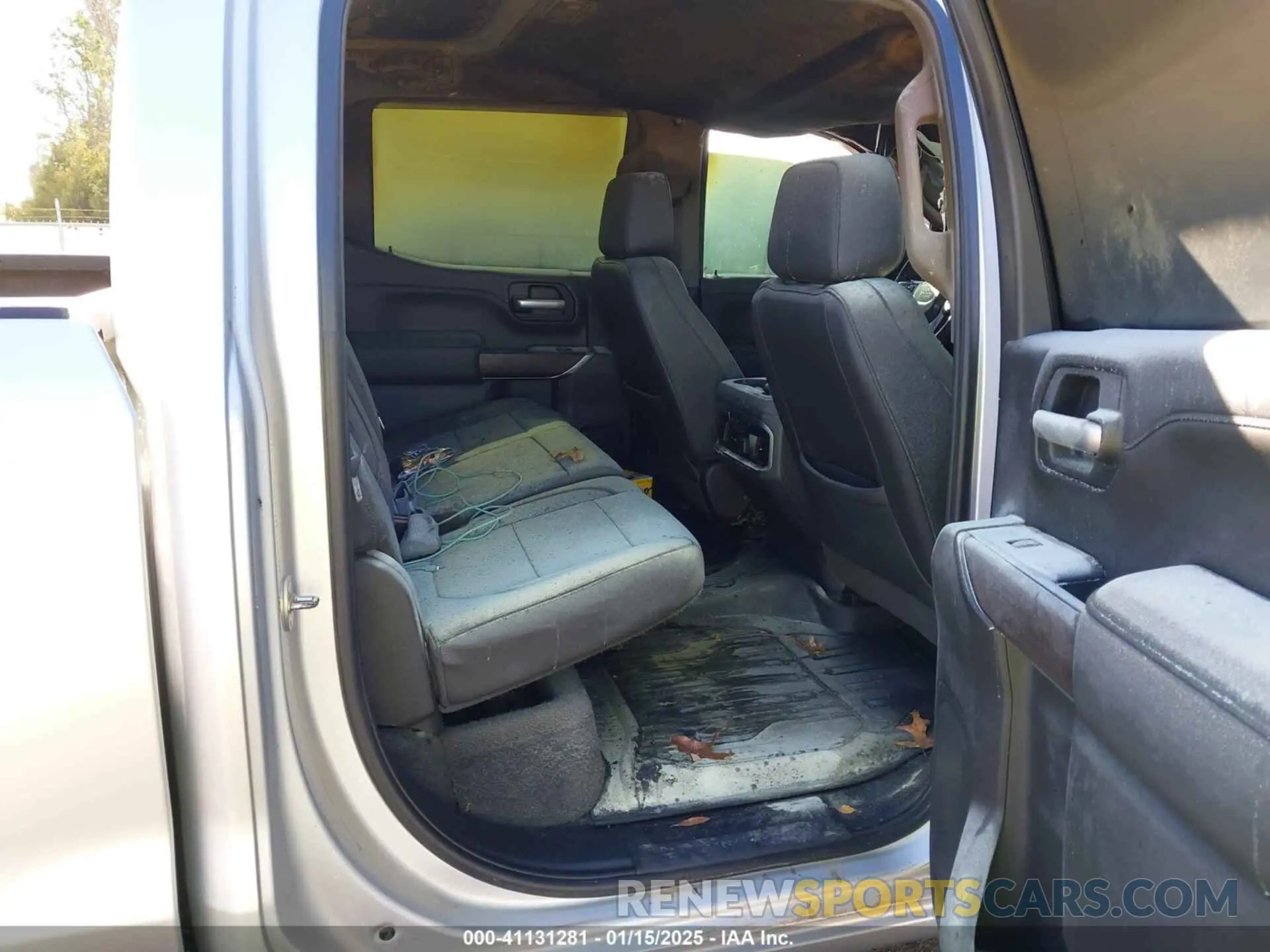8 Фотография поврежденного автомобиля 3GTU9DEDXKG273682 GMC SIERRA 1500 2019