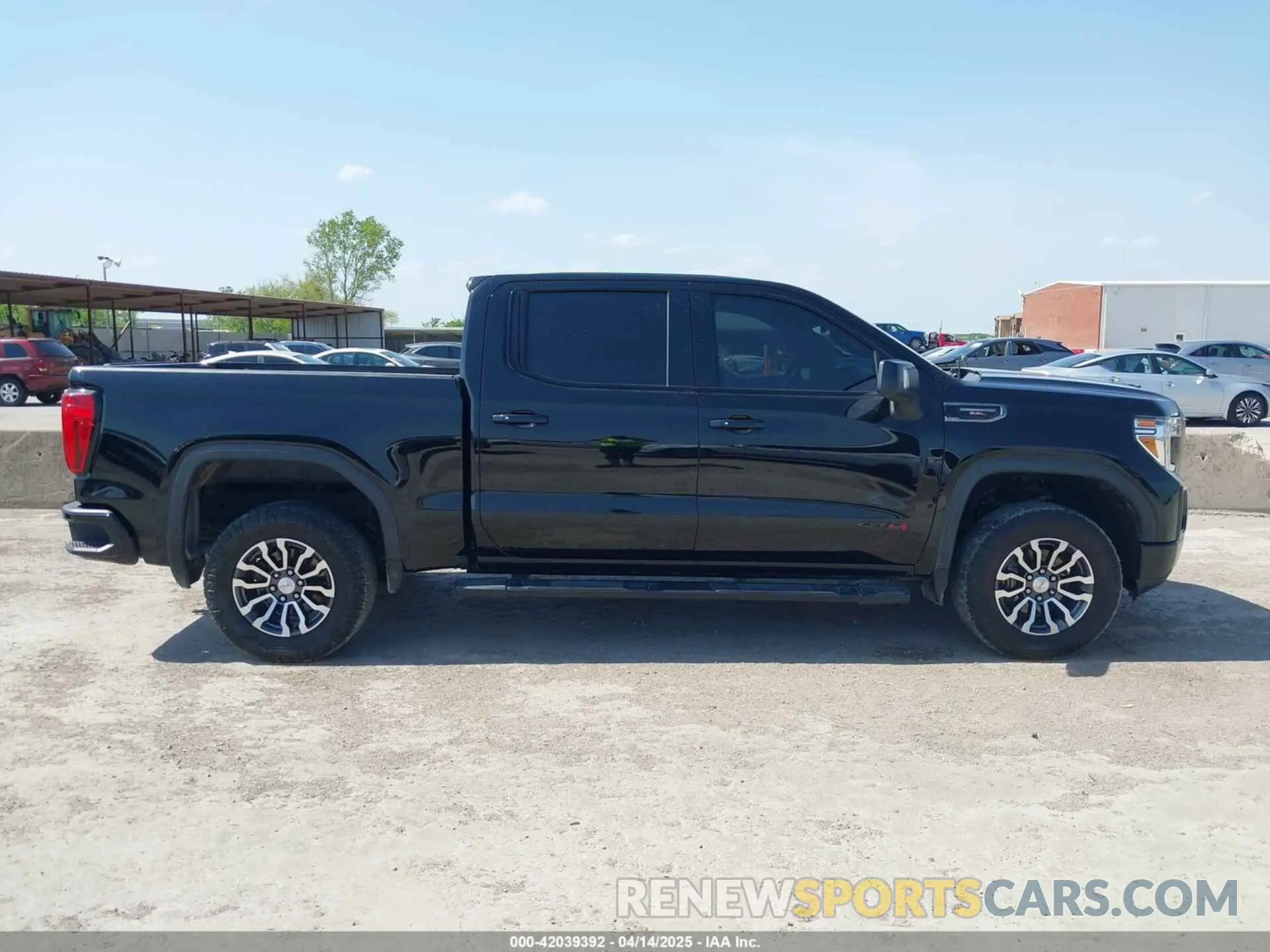 13 Photograph of a damaged car 1GTP9EEL5LZ189099 GMC SIERRA 1500 2020