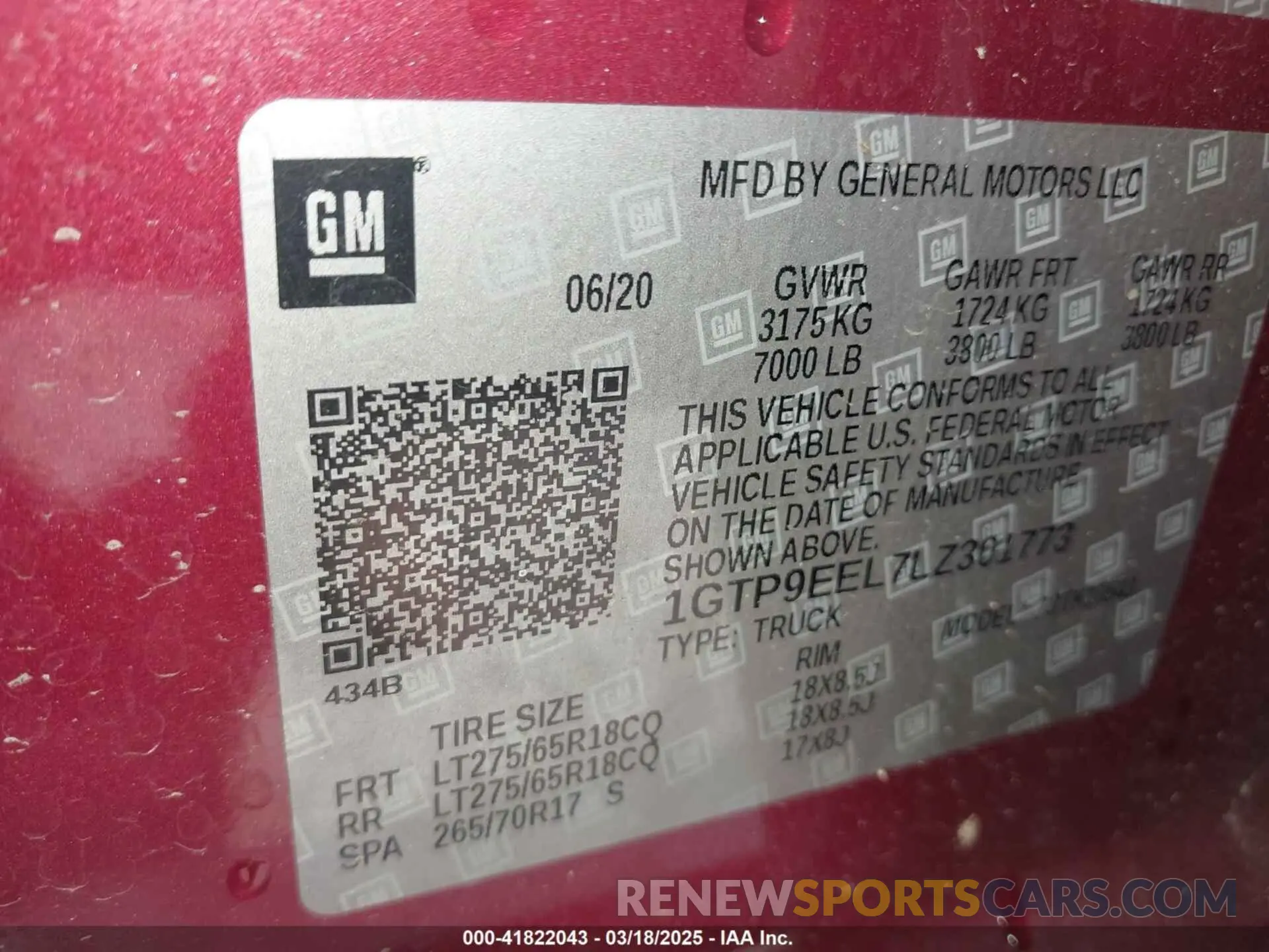 9 Photograph of a damaged car 1GTP9EEL7LZ301773 GMC SIERRA 1500 2020