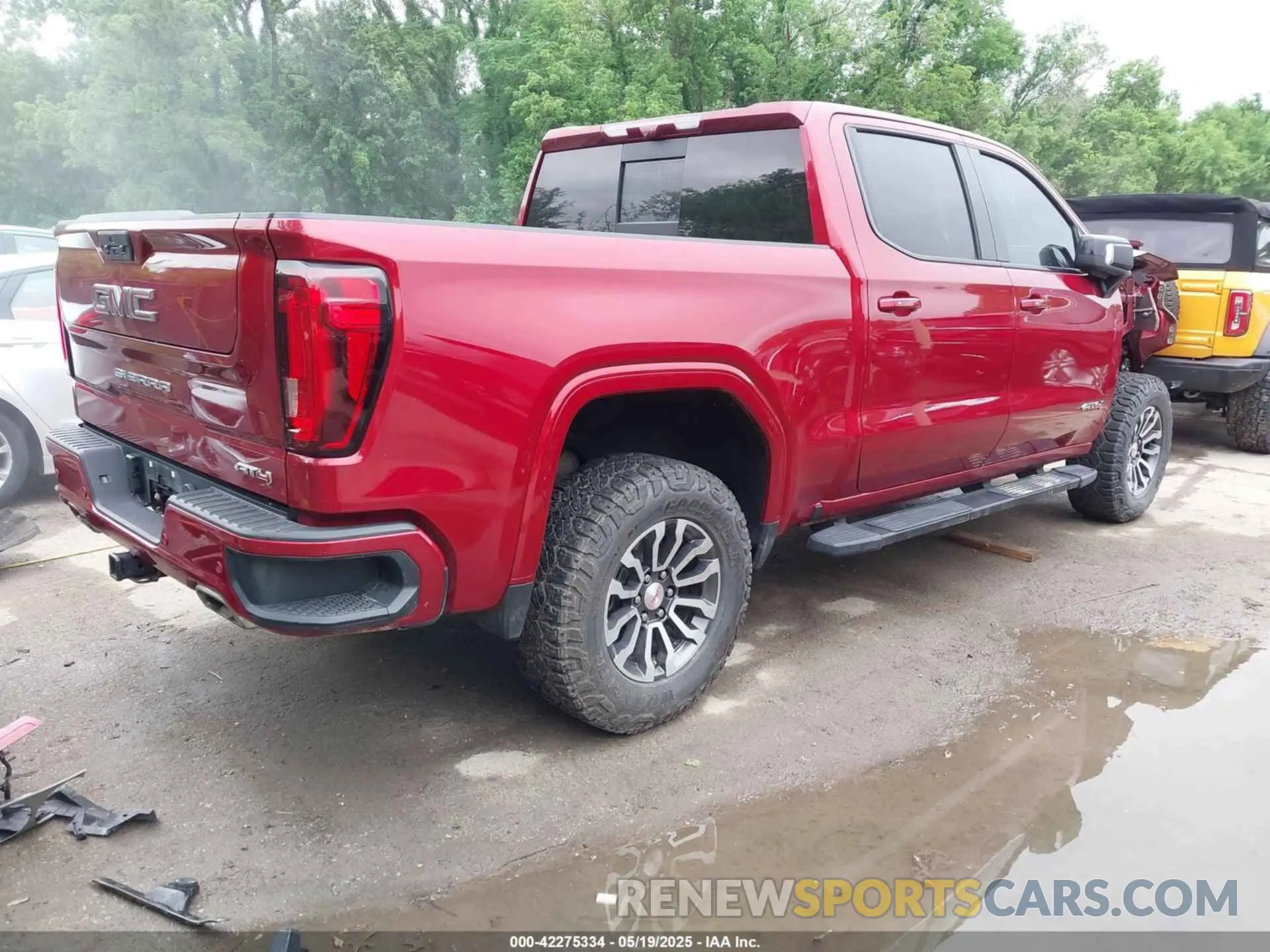 4 Photograph of a damaged car 1GTP9EEL8LZ297488 GMC SIERRA 1500 2020
