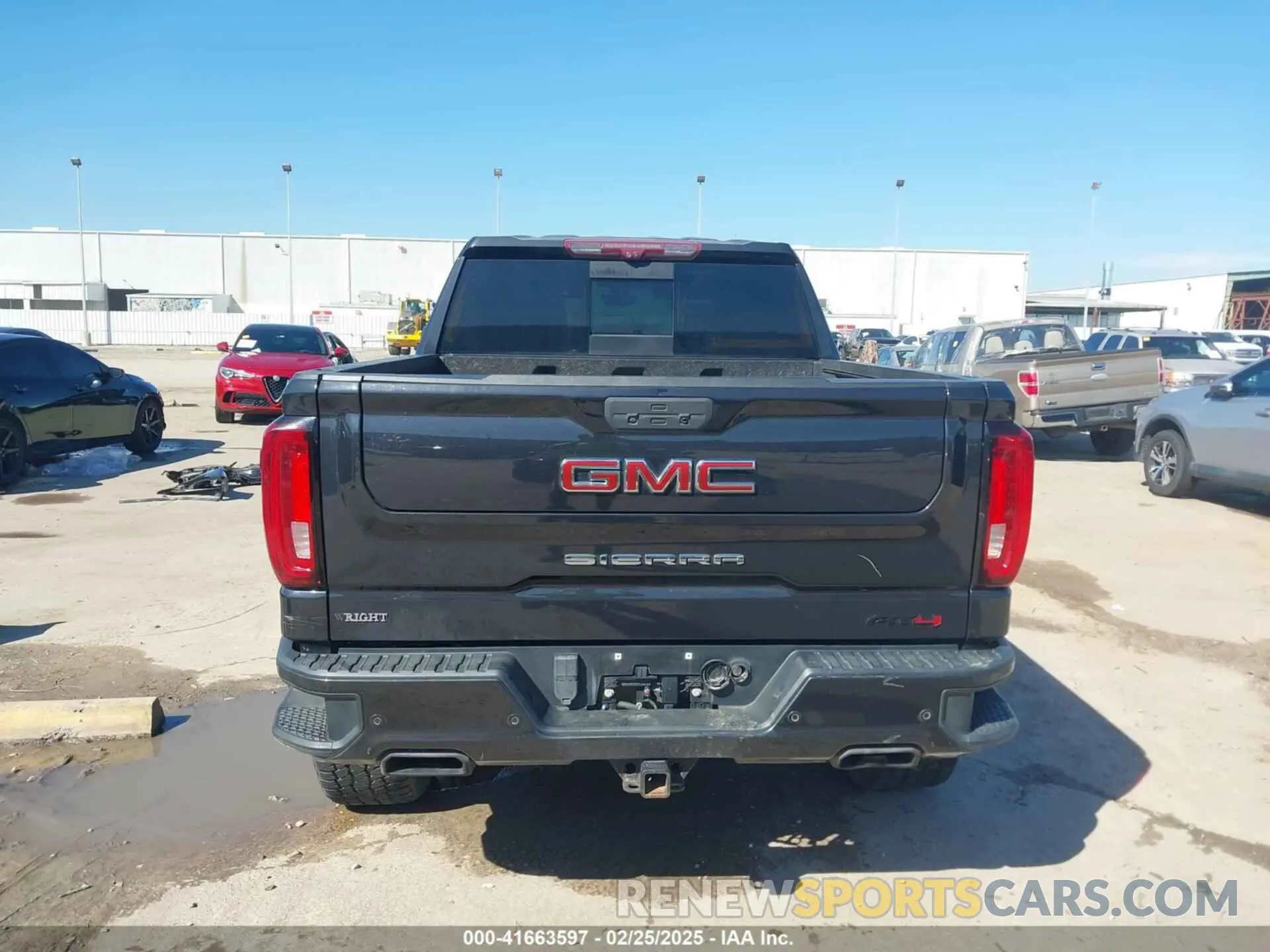 15 Photograph of a damaged car 1GTP9EELXLZ294821 GMC SIERRA 1500 2020