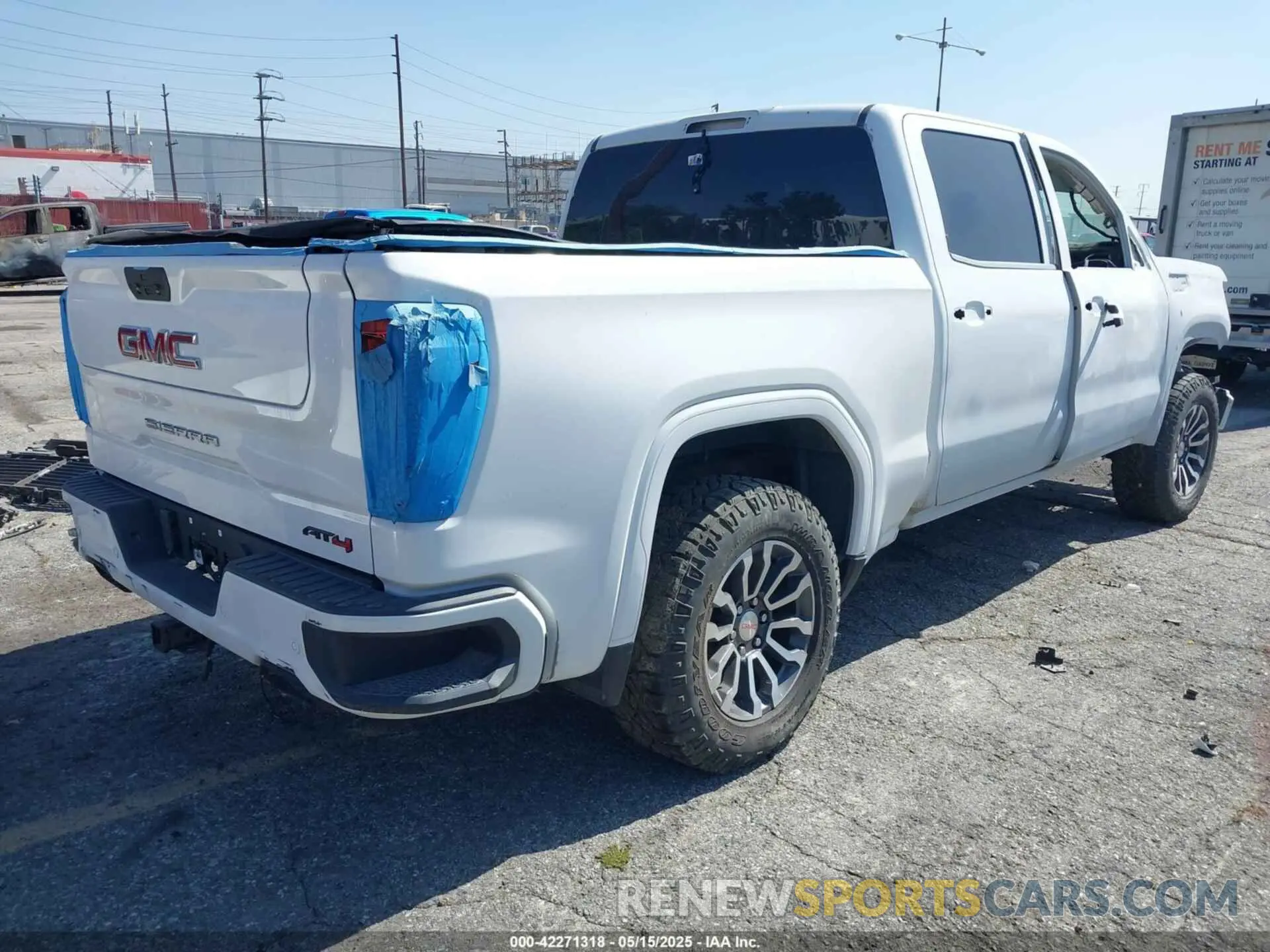 4 Photograph of a damaged car 1GTP9EELXLZ316476 GMC SIERRA 1500 2020