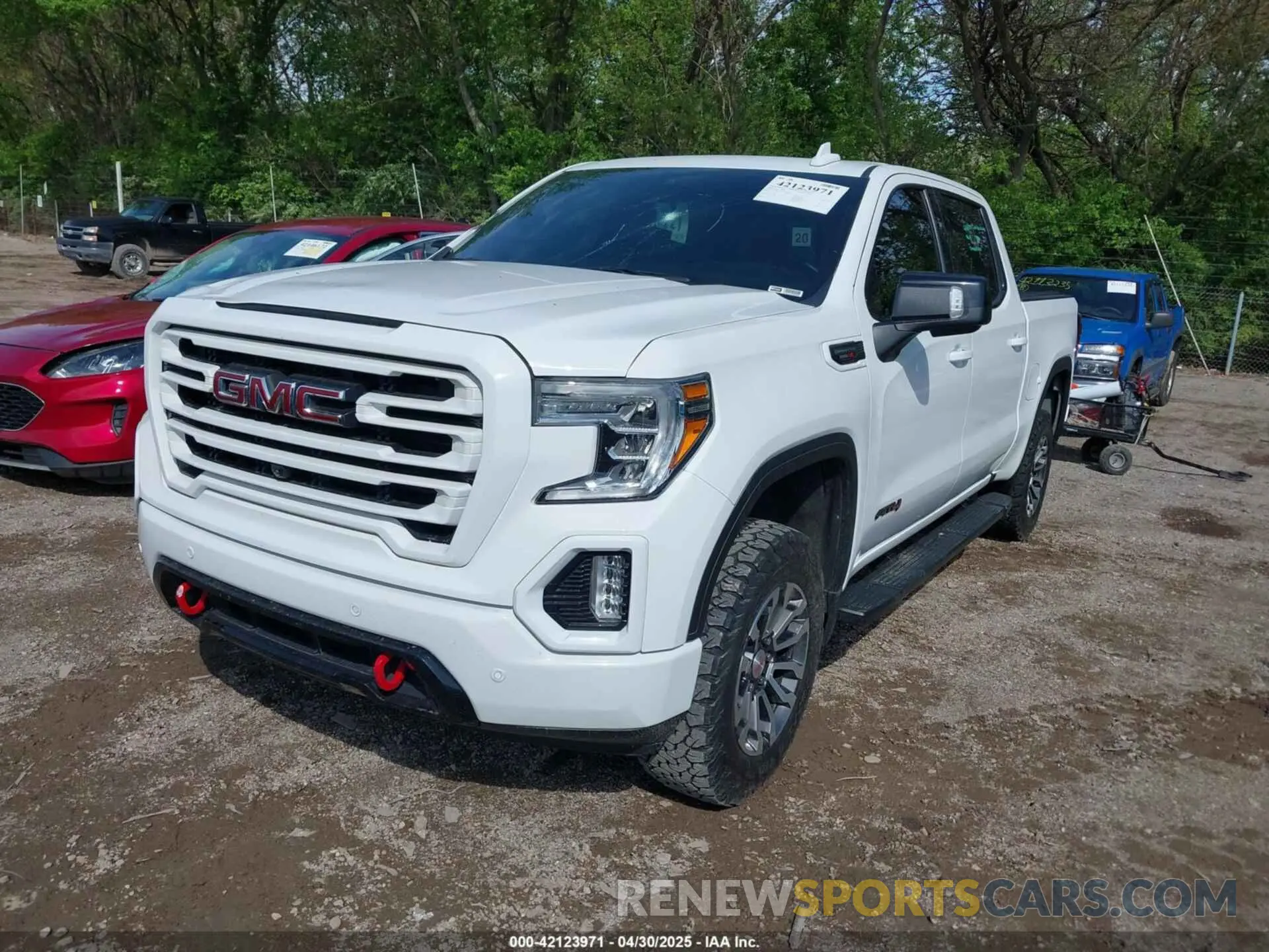 2 Photograph of a damaged car 1GTU9EET1LZ373412 GMC SIERRA 1500 2020