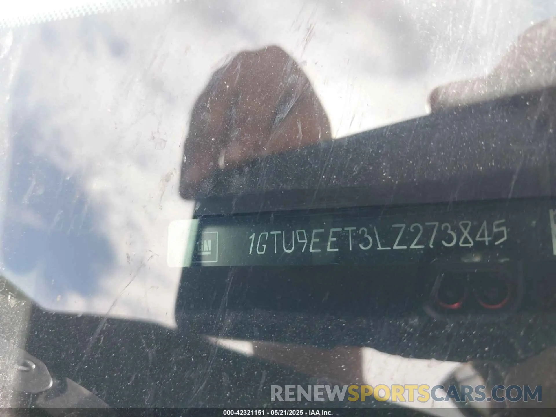 18 Фотография поврежденного автомобиля 1GTU9EET3LZ273845 GMC SIERRA 1500 2020