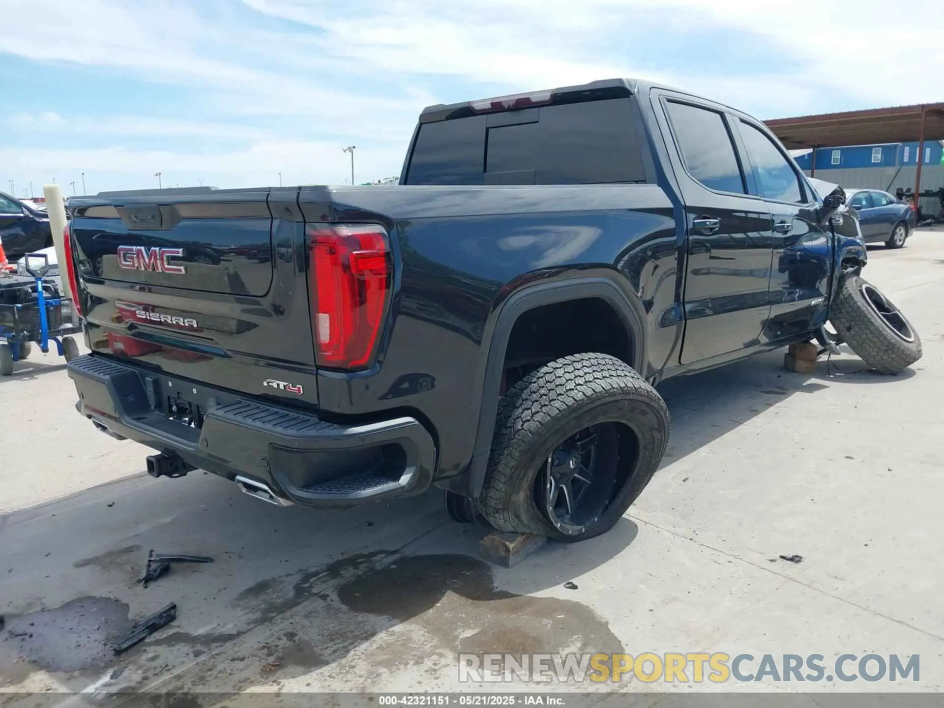 4 Фотография поврежденного автомобиля 1GTU9EET3LZ273845 GMC SIERRA 1500 2020