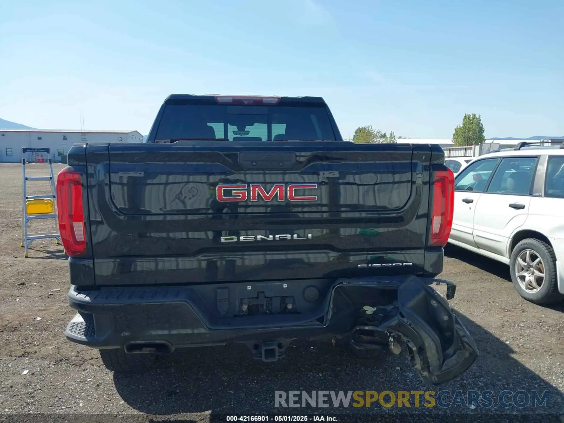 16 Photograph of a damaged car 1GTU9FEL1LZ225850 GMC SIERRA 1500 2020