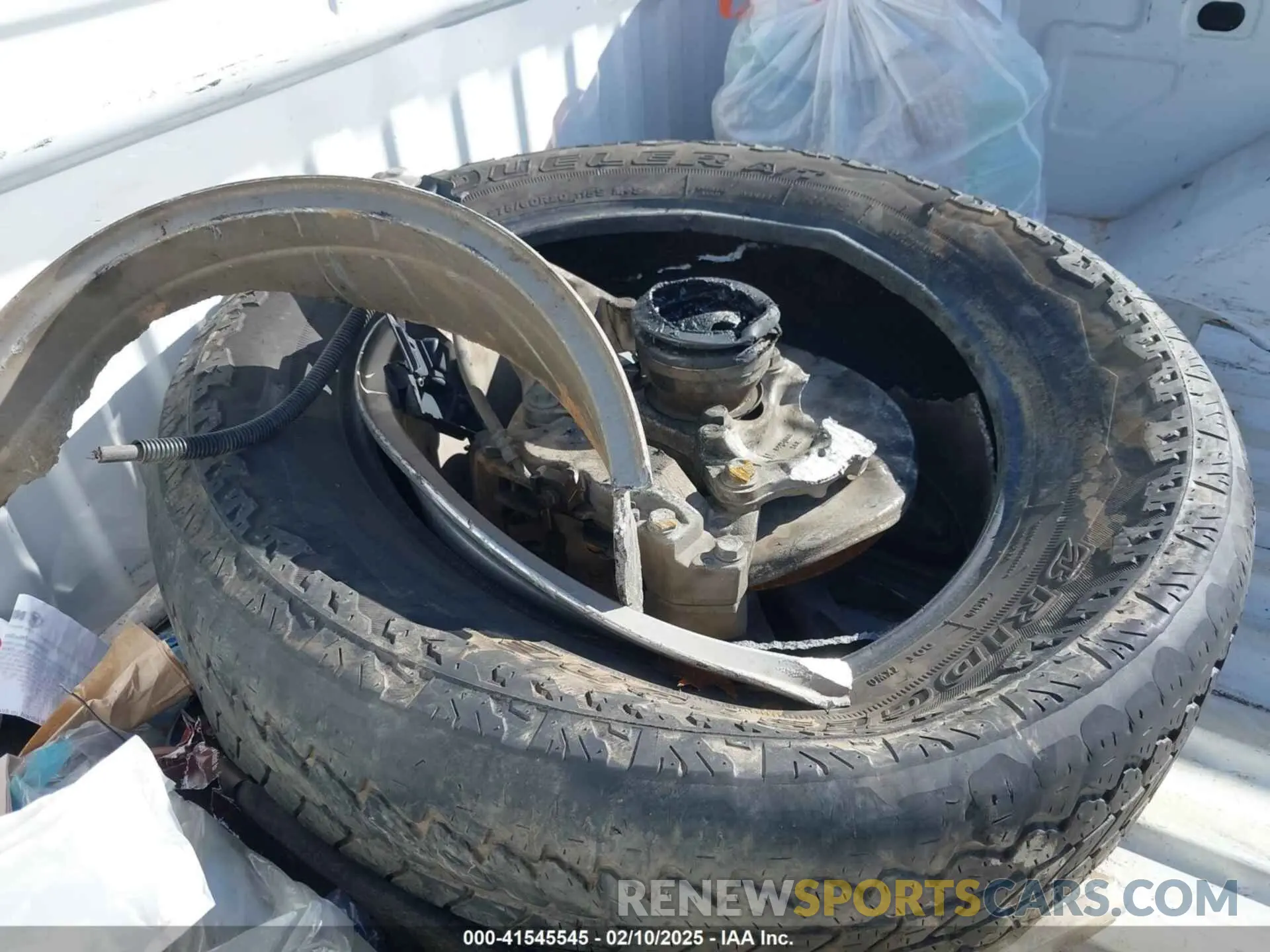 12 Photograph of a damaged car 3GTU9AEF7LG156742 GMC SIERRA 1500 2020
