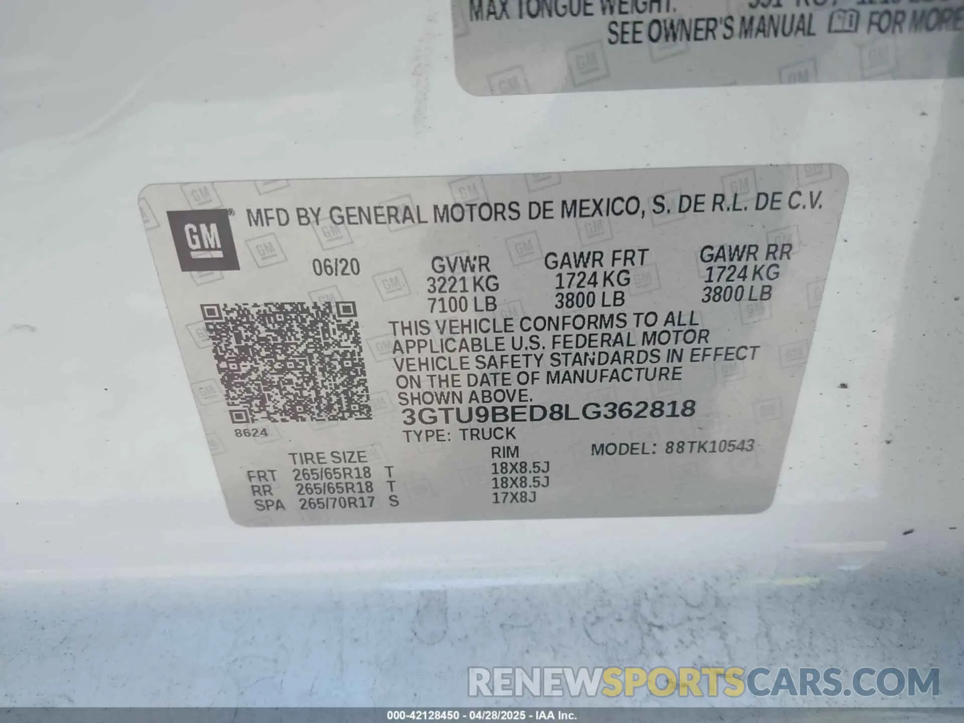 9 Photograph of a damaged car 3GTU9BED8LG362818 GMC SIERRA 1500 2020