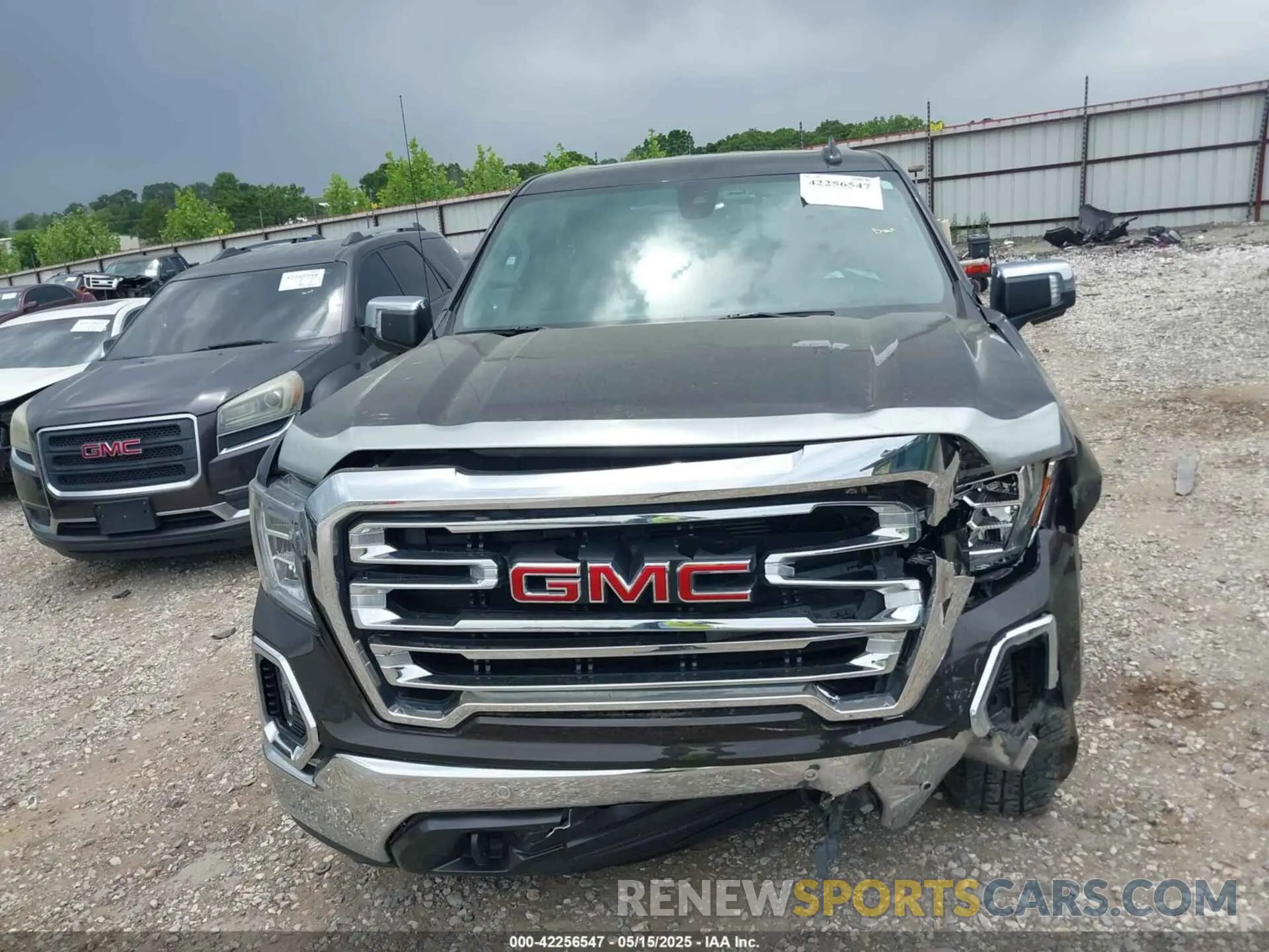 12 Photograph of a damaged car 3GTU9DED1LG146563 GMC SIERRA 1500 2020