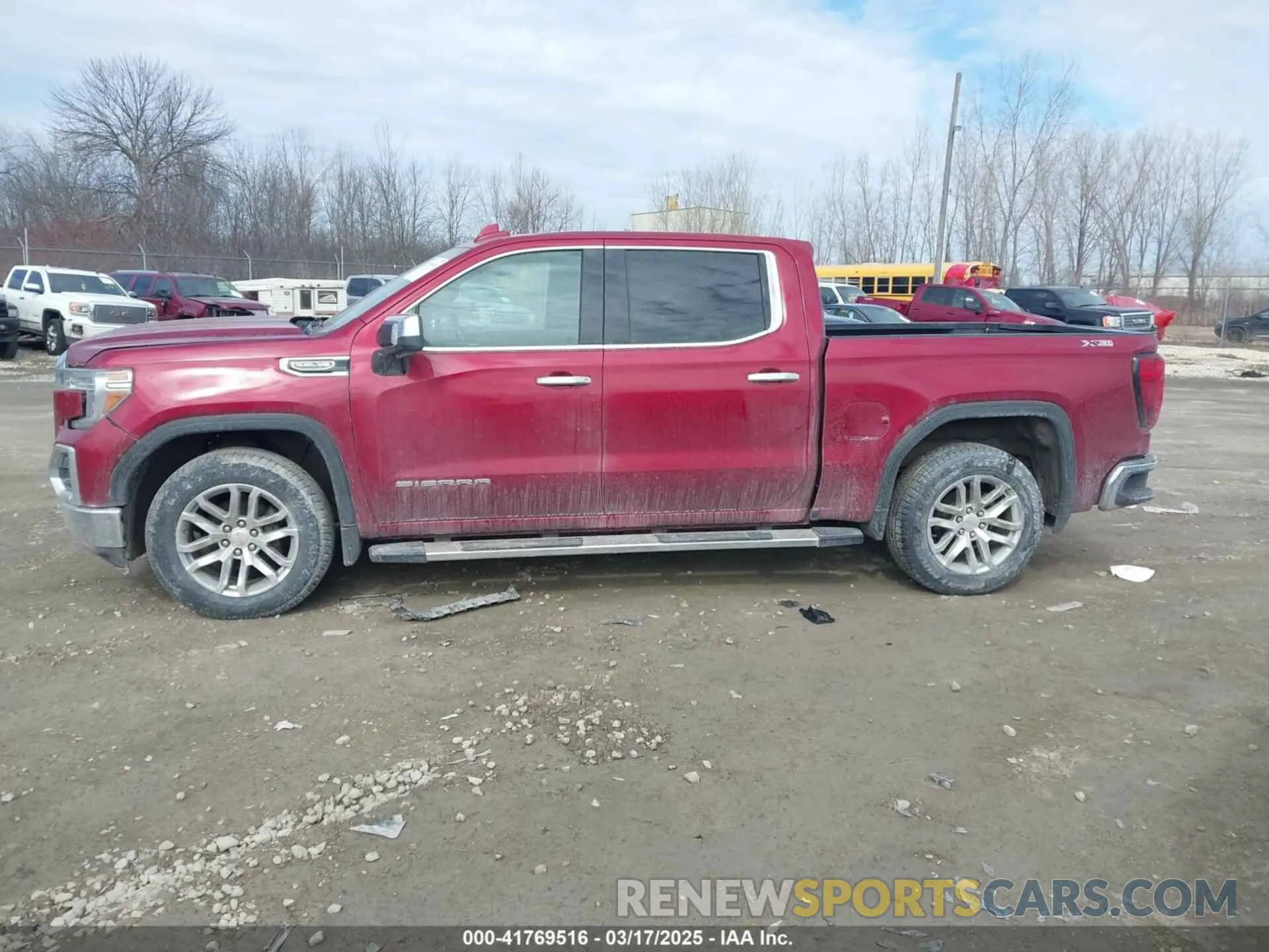 14 Photograph of a damaged car 3GTU9DED2LG252018 GMC SIERRA 1500 2020