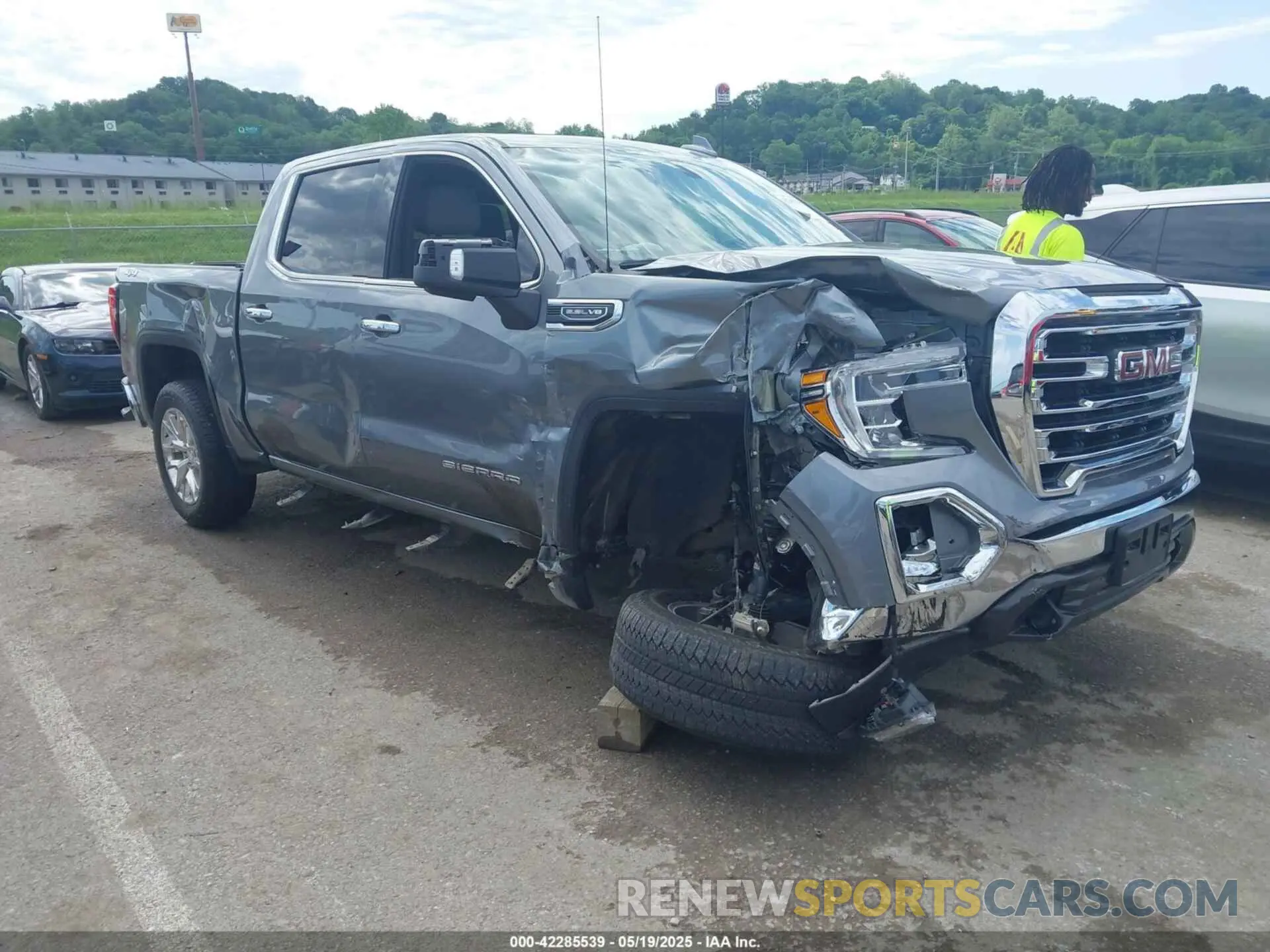 1 Фотография поврежденного автомобиля 3GTU9DED8LG417473 GMC SIERRA 1500 2020