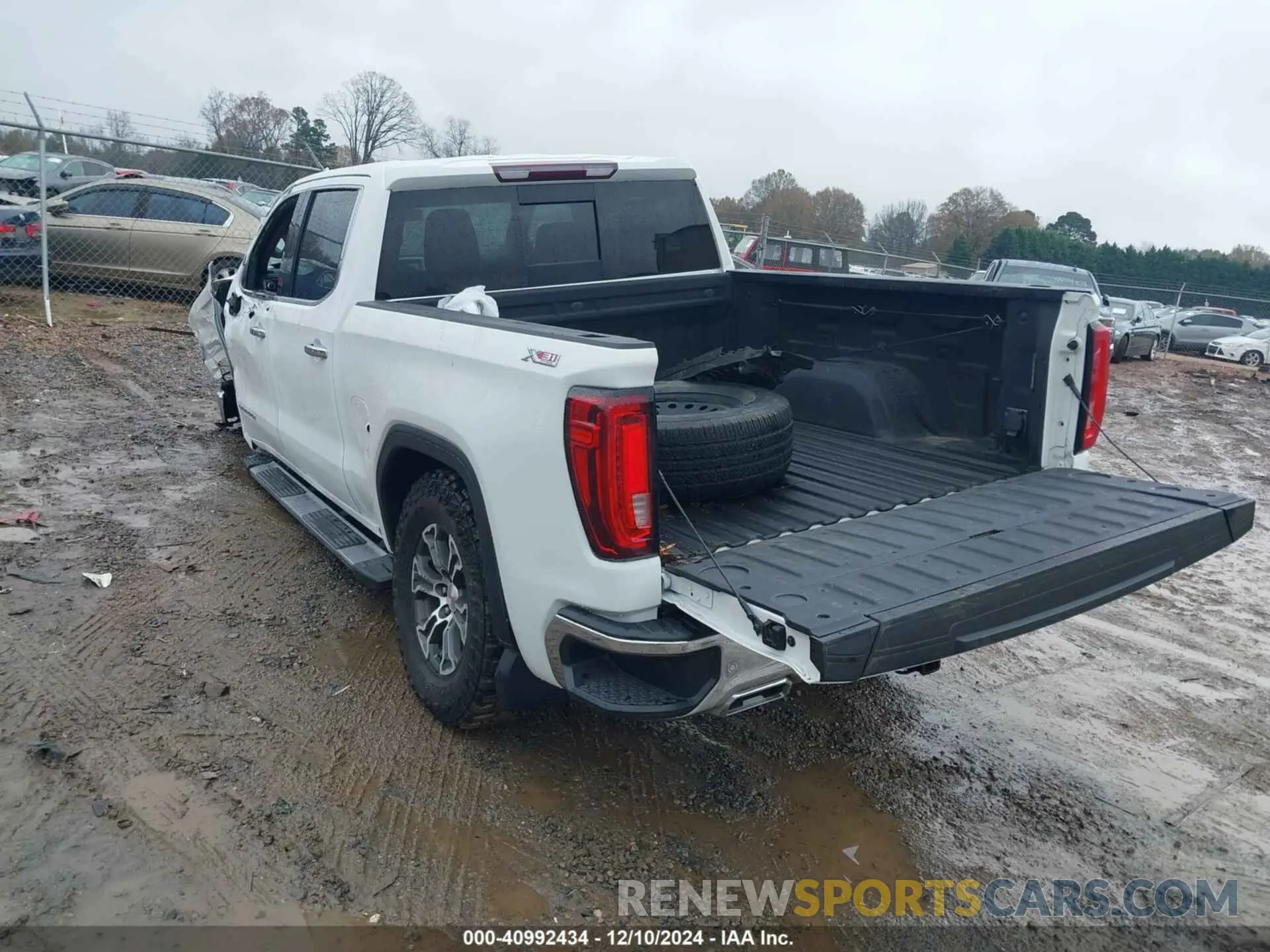 3 Фотография поврежденного автомобиля 3GTU9DET4LG328538 GMC SIERRA 1500 2020