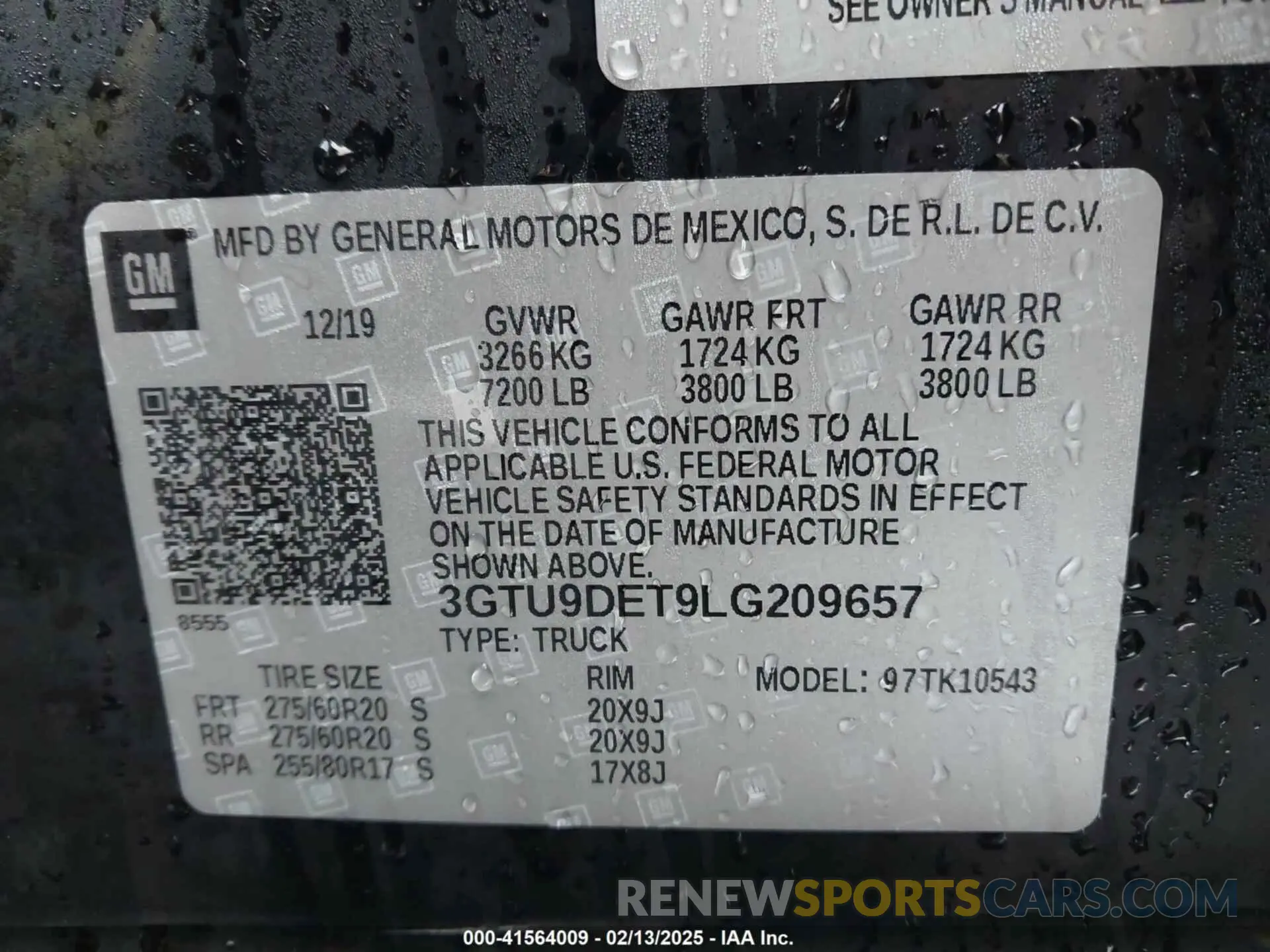 9 Photograph of a damaged car 3GTU9DET9LG209657 GMC SIERRA 1500 2020