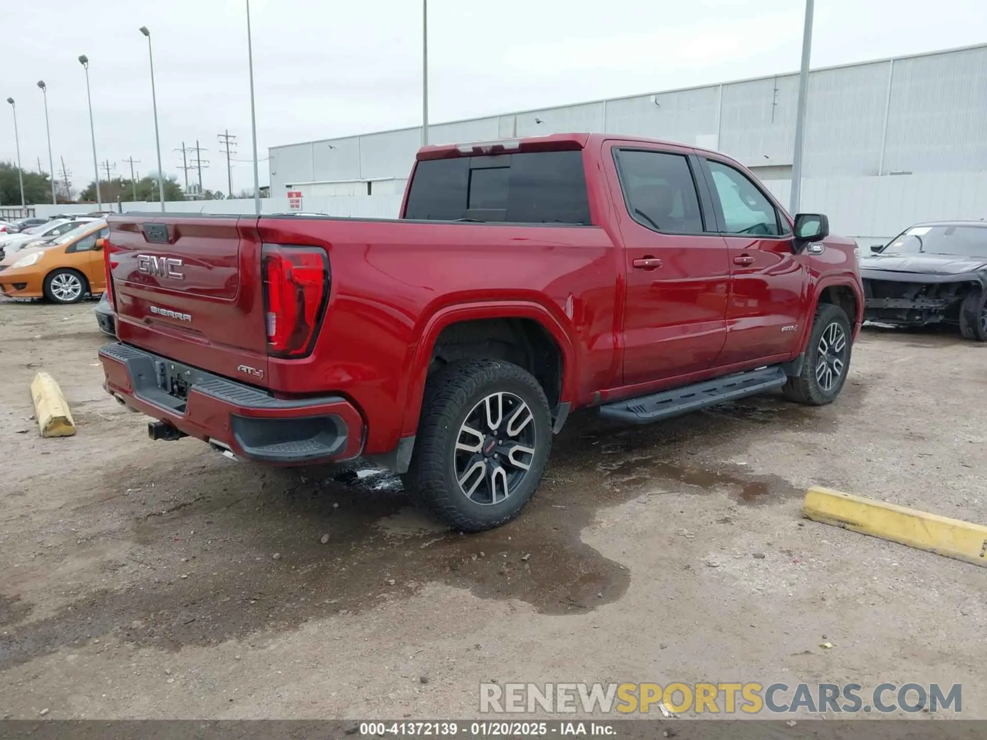 4 Photograph of a damaged car 3GTU9EET6LG226731 GMC SIERRA 1500 2020