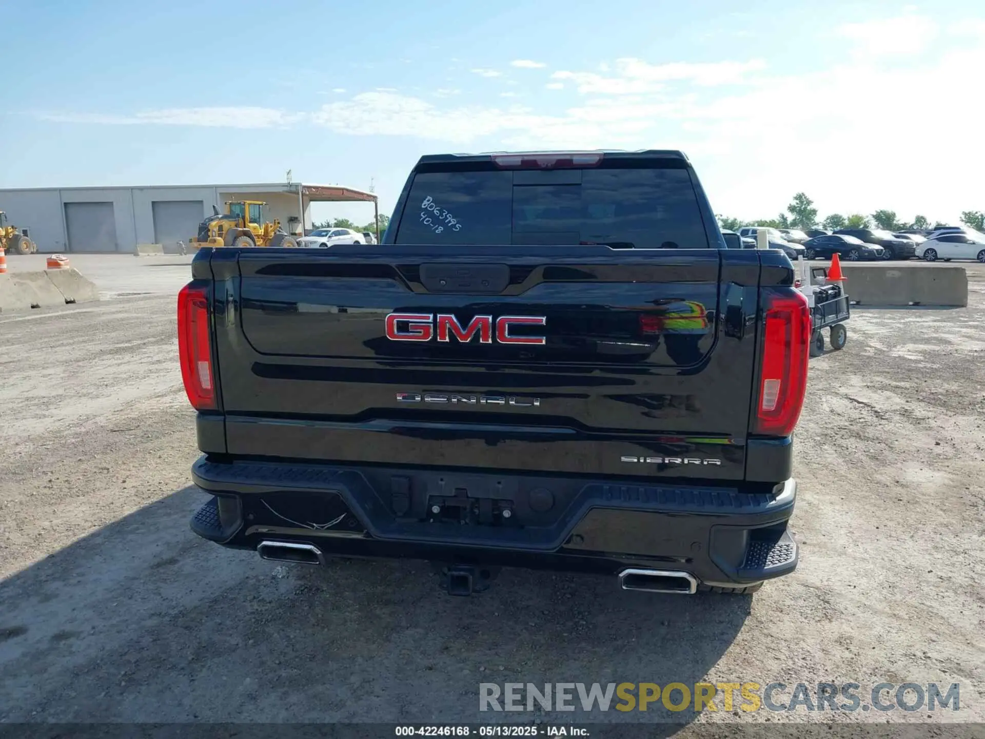 16 Photograph of a damaged car 3GTU9FEL9LG104001 GMC SIERRA 1500 2020