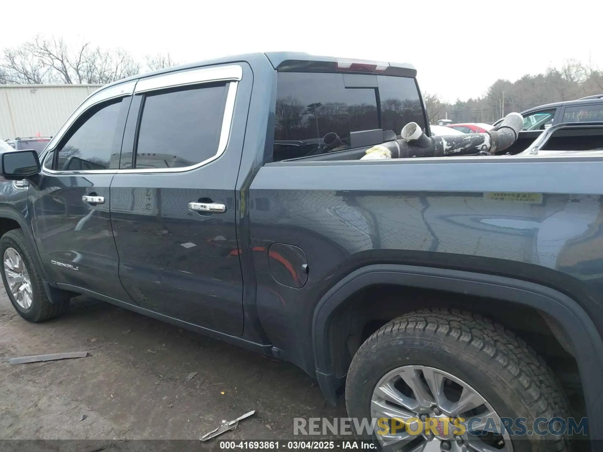 14 Photograph of a damaged car 3GTU9FET7LG224315 GMC SIERRA 1500 2020