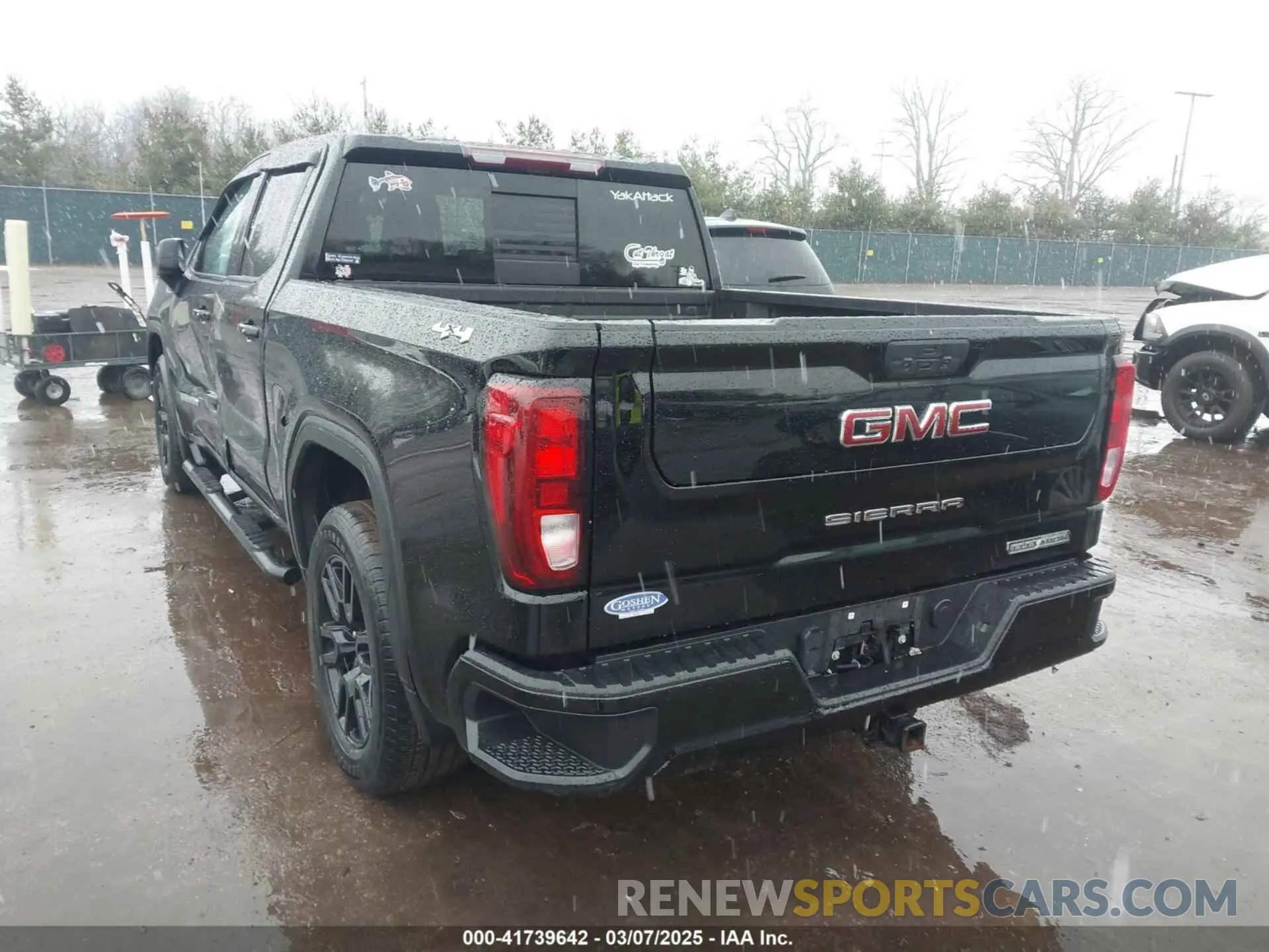 3 Photograph of a damaged car 1GTP9CEK3MZ346965 GMC SIERRA 1500 2021